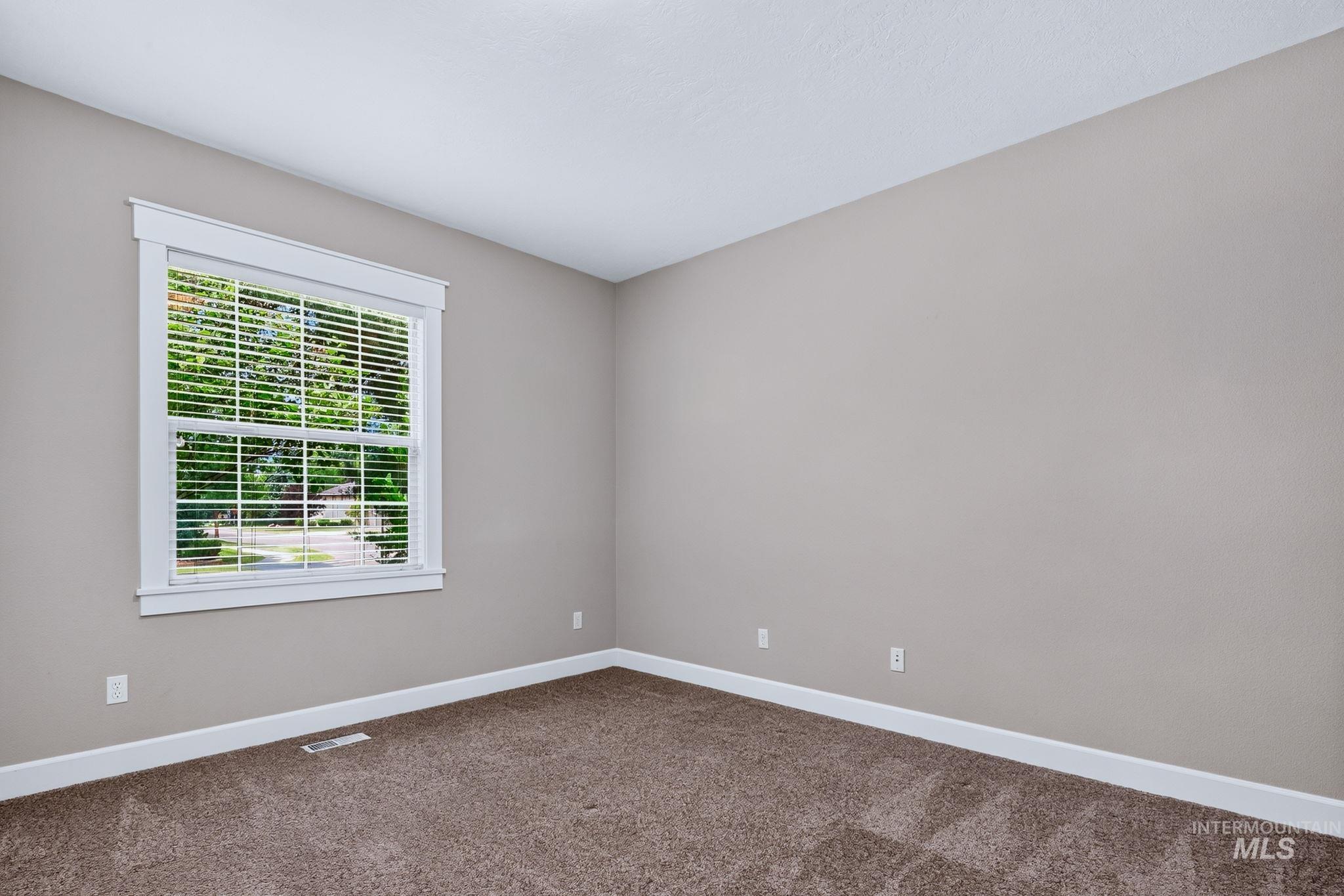 3660 N Colbourne Way, Meridian, Idaho 83646, 3 Bedrooms, 2 Bathrooms, Residential For Sale, Price $629,900,MLS 98998070