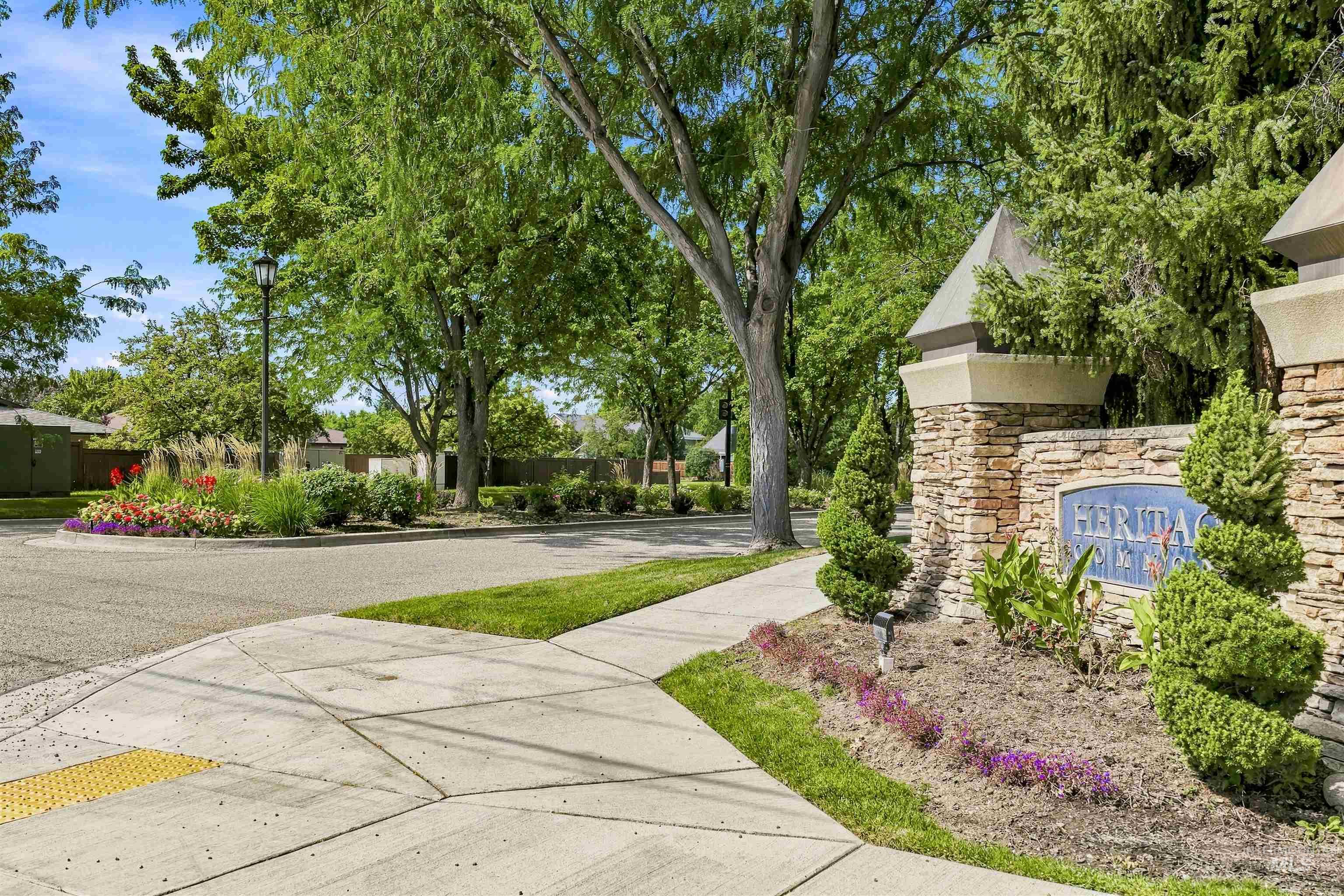 3660 N Colbourne Way, Meridian, Idaho 83646, 3 Bedrooms, 2 Bathrooms, Residential For Sale, Price $629,900,MLS 98998070