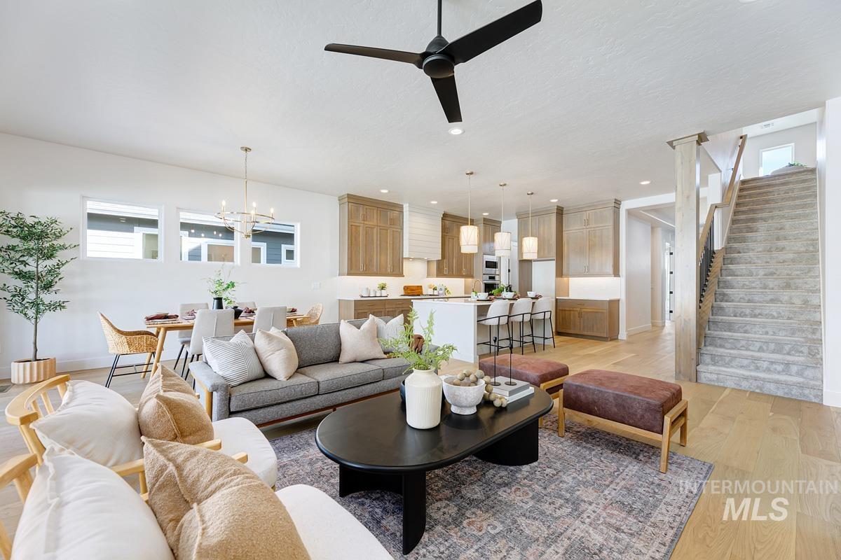 3128 E Renwick St, Meridian, Idaho 83642, 3 Bedrooms, 4 Bathrooms, Residential For Sale, Price $904,456,MLS 98998071
