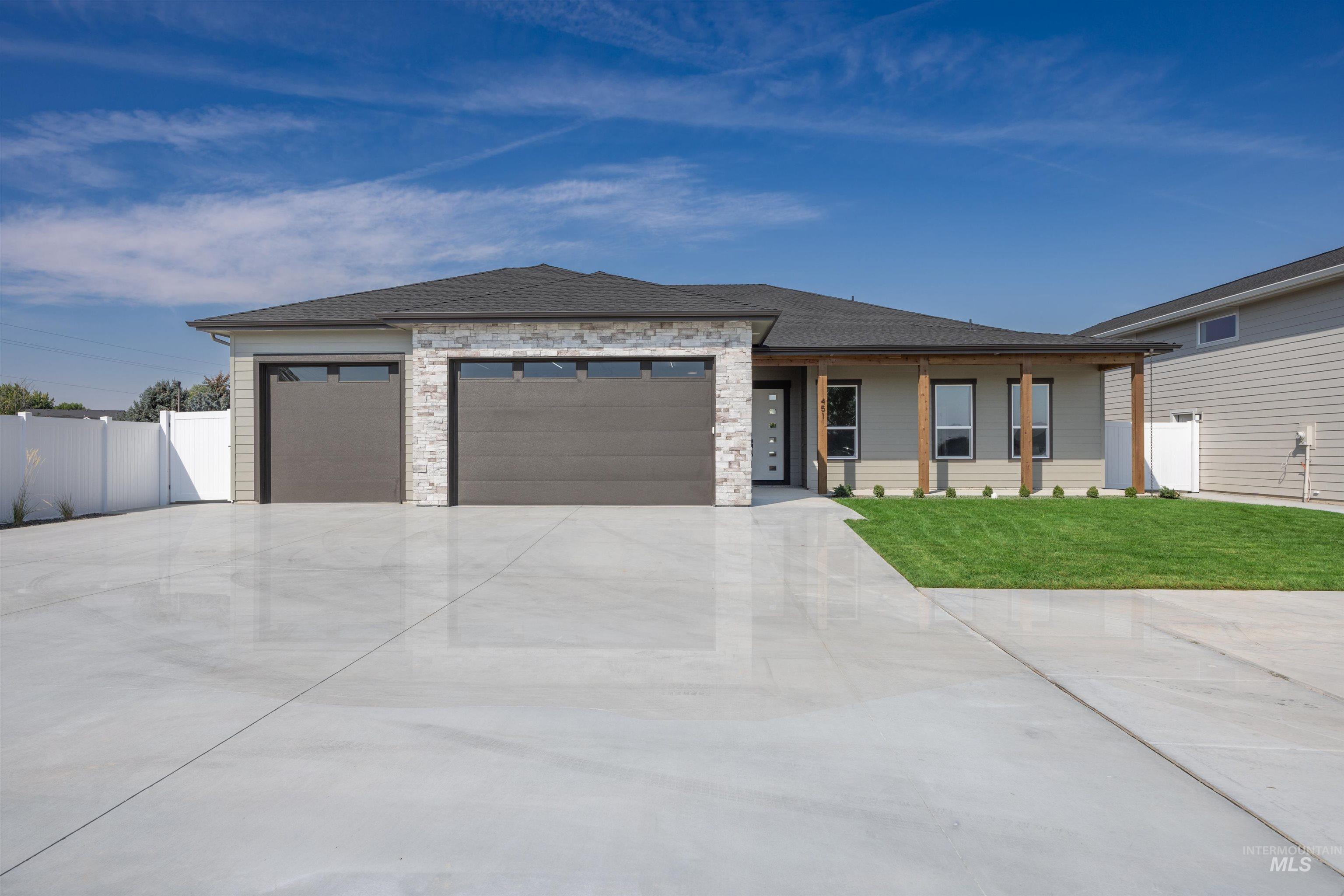 451 W Elaine Ct, Nampa, Idaho 83686, 4 Bedrooms, 3 Bathrooms, Residential For Sale, Price $719,900,MLS 98998075