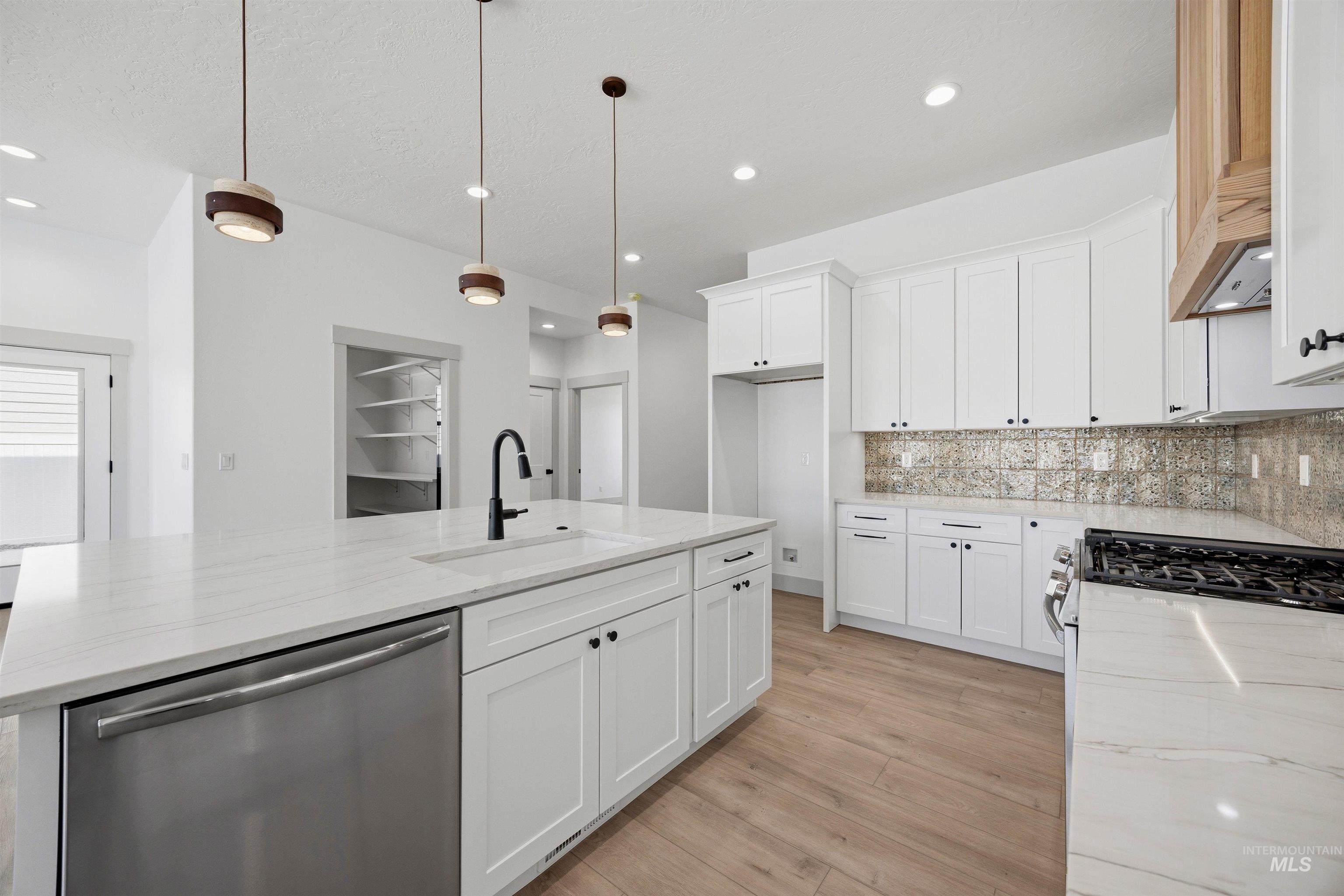 451 W Elaine Ct, Nampa, Idaho 83686, 4 Bedrooms, 3 Bathrooms, Residential For Sale, Price $719,900,MLS 98998075