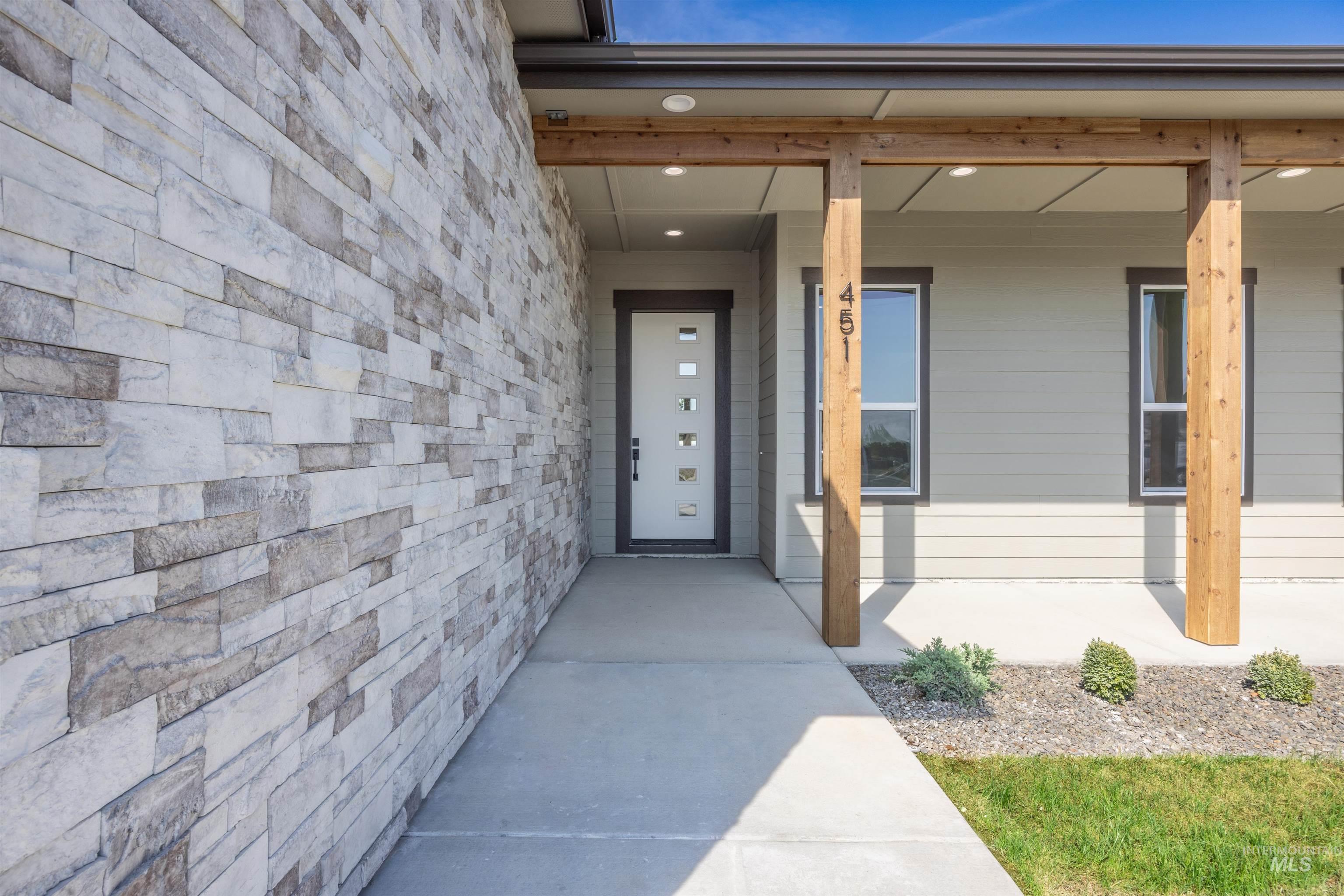 451 W Elaine Ct, Nampa, Idaho 83686, 4 Bedrooms, 3 Bathrooms, Residential For Sale, Price $719,900,MLS 98998075