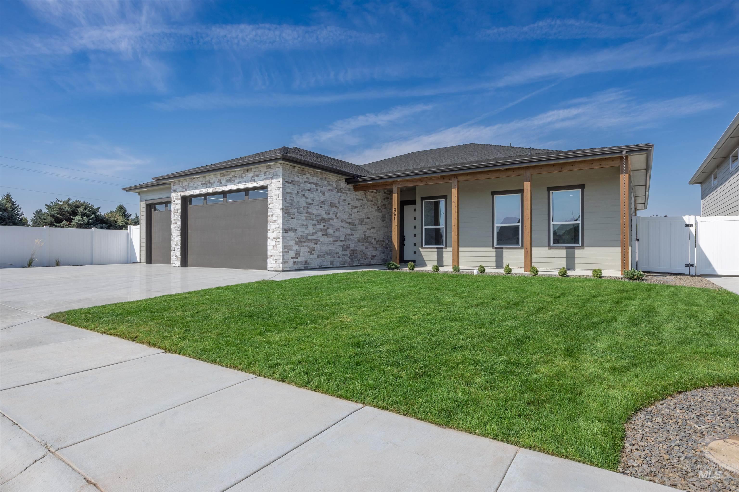 451 W Elaine Ct, Nampa, Idaho 83686, 4 Bedrooms, 3 Bathrooms, Residential For Sale, Price $719,900,MLS 98998075