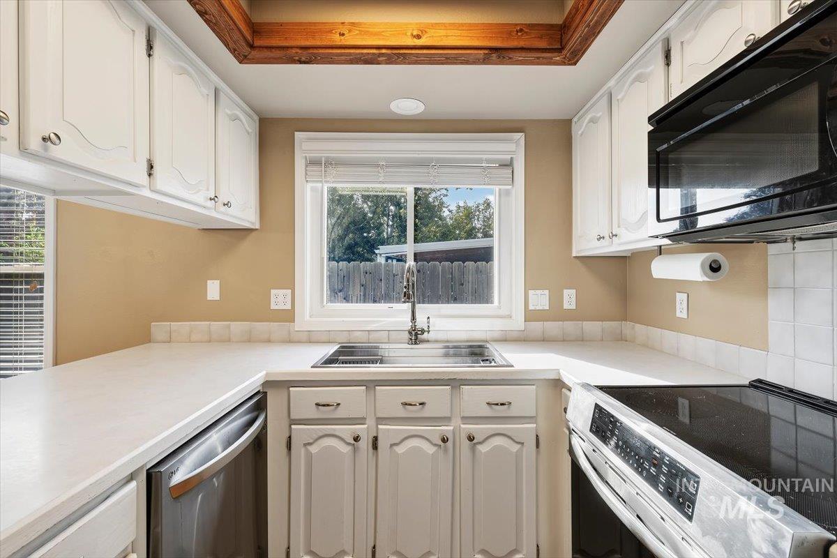 4406 S Timridge Way, Boise, Idaho 83716, 3 Bedrooms, 2 Bathrooms, Residential For Sale, Price $510,000,MLS 98998078