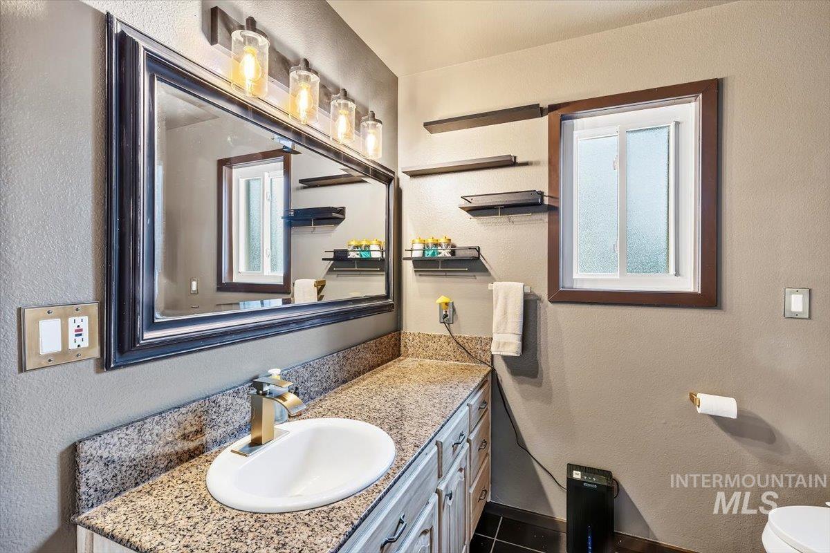 4406 S Timridge Way, Boise, Idaho 83716, 3 Bedrooms, 2 Bathrooms, Residential For Sale, Price $510,000,MLS 98998078