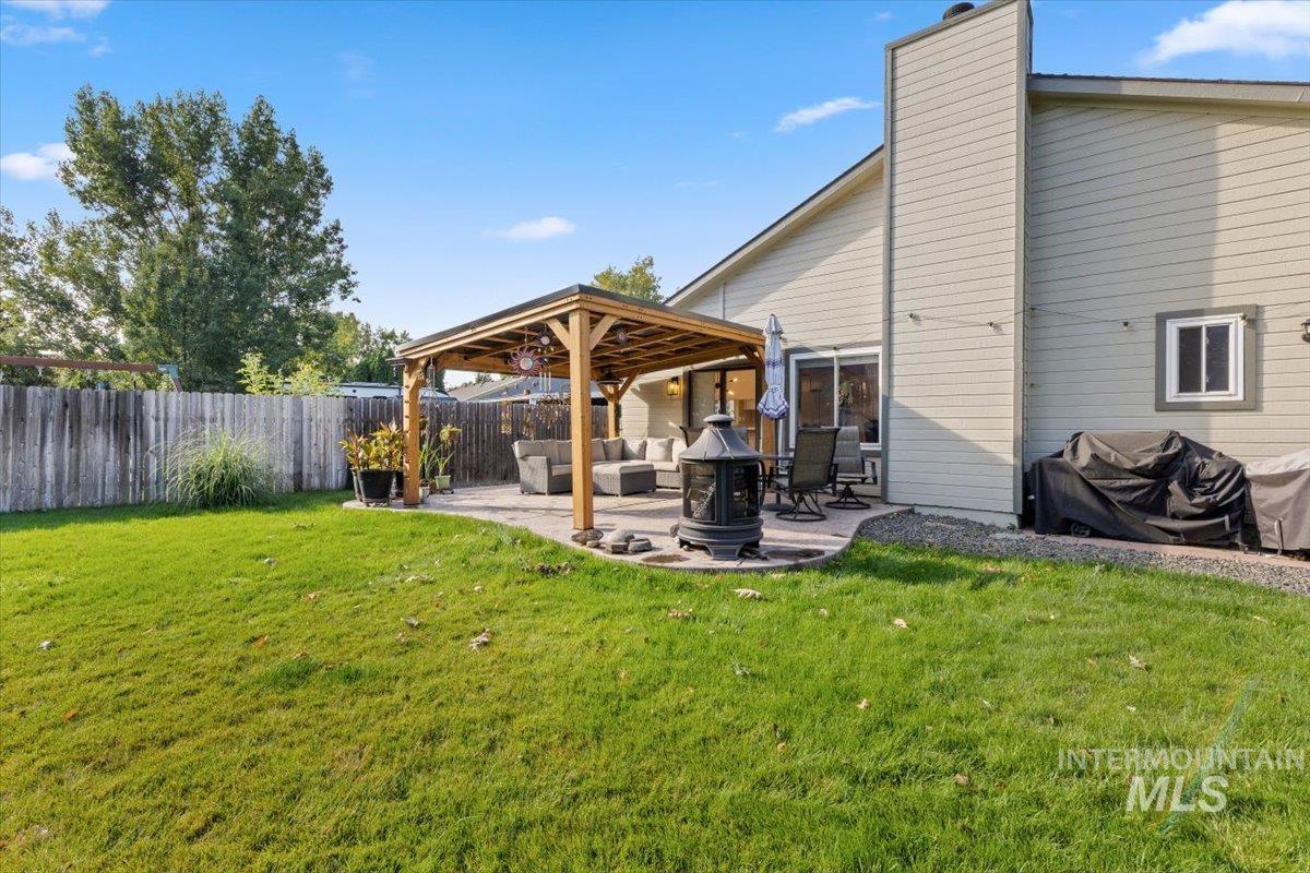 4406 S Timridge Way, Boise, Idaho 83716, 3 Bedrooms, 2 Bathrooms, Residential For Sale, Price $510,000,MLS 98998078