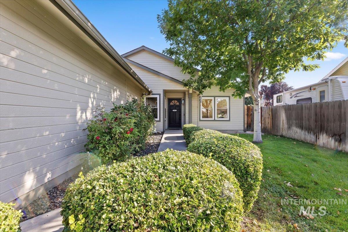 4406 S Timridge Way, Boise, Idaho 83716, 3 Bedrooms, 2 Bathrooms, Residential For Sale, Price $510,000,MLS 98998078