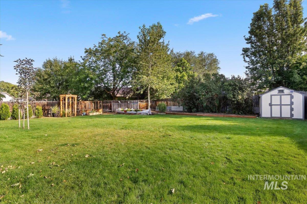 4406 S Timridge Way, Boise, Idaho 83716, 3 Bedrooms, 2 Bathrooms, Residential For Sale, Price $510,000,MLS 98998078