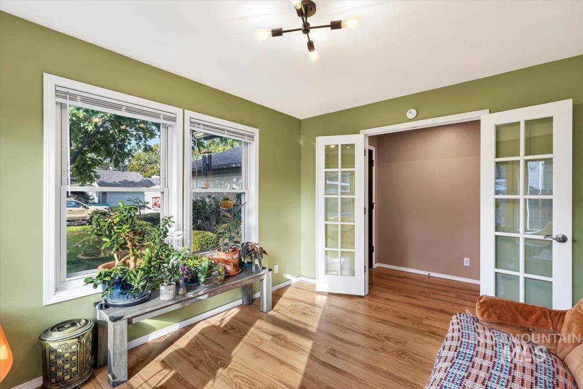 4406 S Timridge Way, Boise, Idaho 83716, 3 Bedrooms, 2 Bathrooms, Residential For Sale, Price $510,000,MLS 98998078