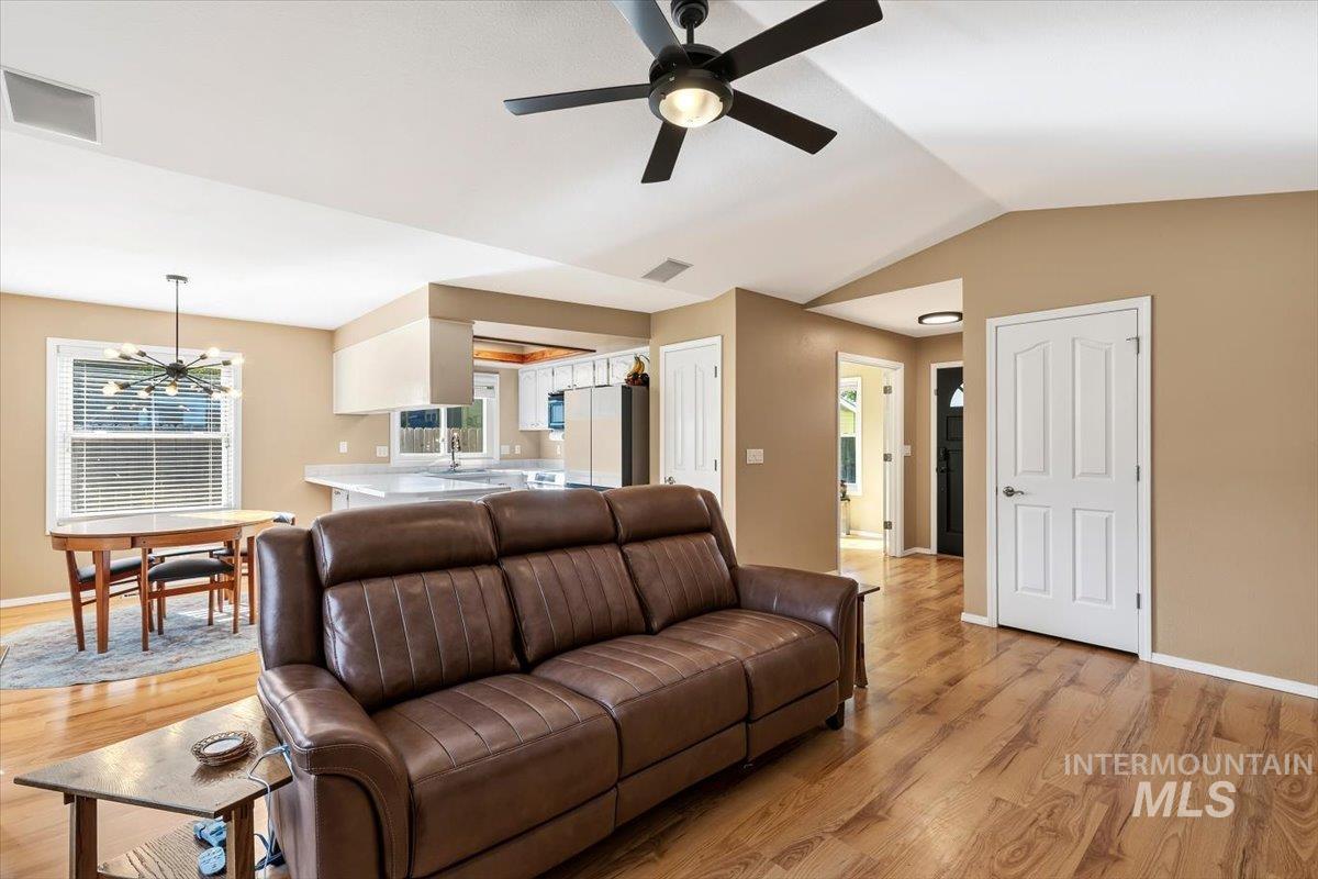 4406 S Timridge Way, Boise, Idaho 83716, 3 Bedrooms, 2 Bathrooms, Residential For Sale, Price $510,000,MLS 98998078