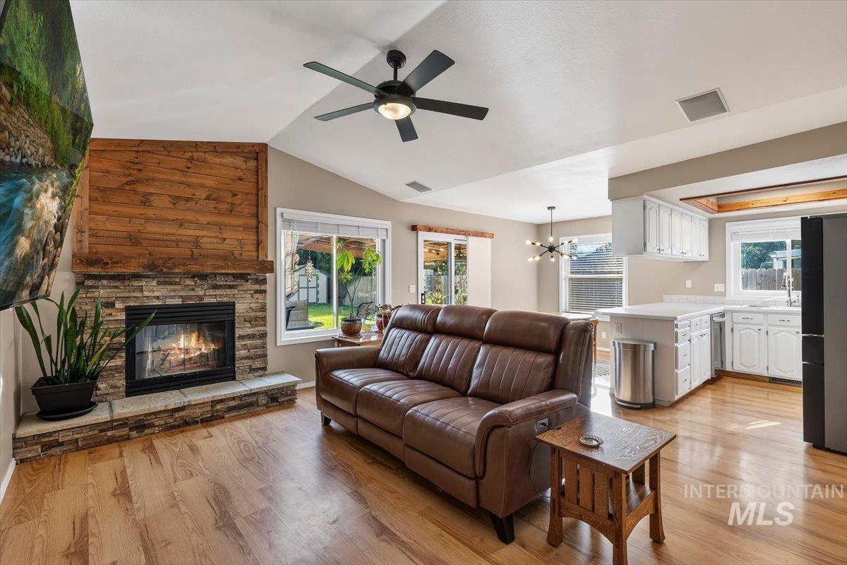 4406 S Timridge Way, Boise, Idaho 83716, 3 Bedrooms, 2 Bathrooms, Residential For Sale, Price $510,000,MLS 98998078