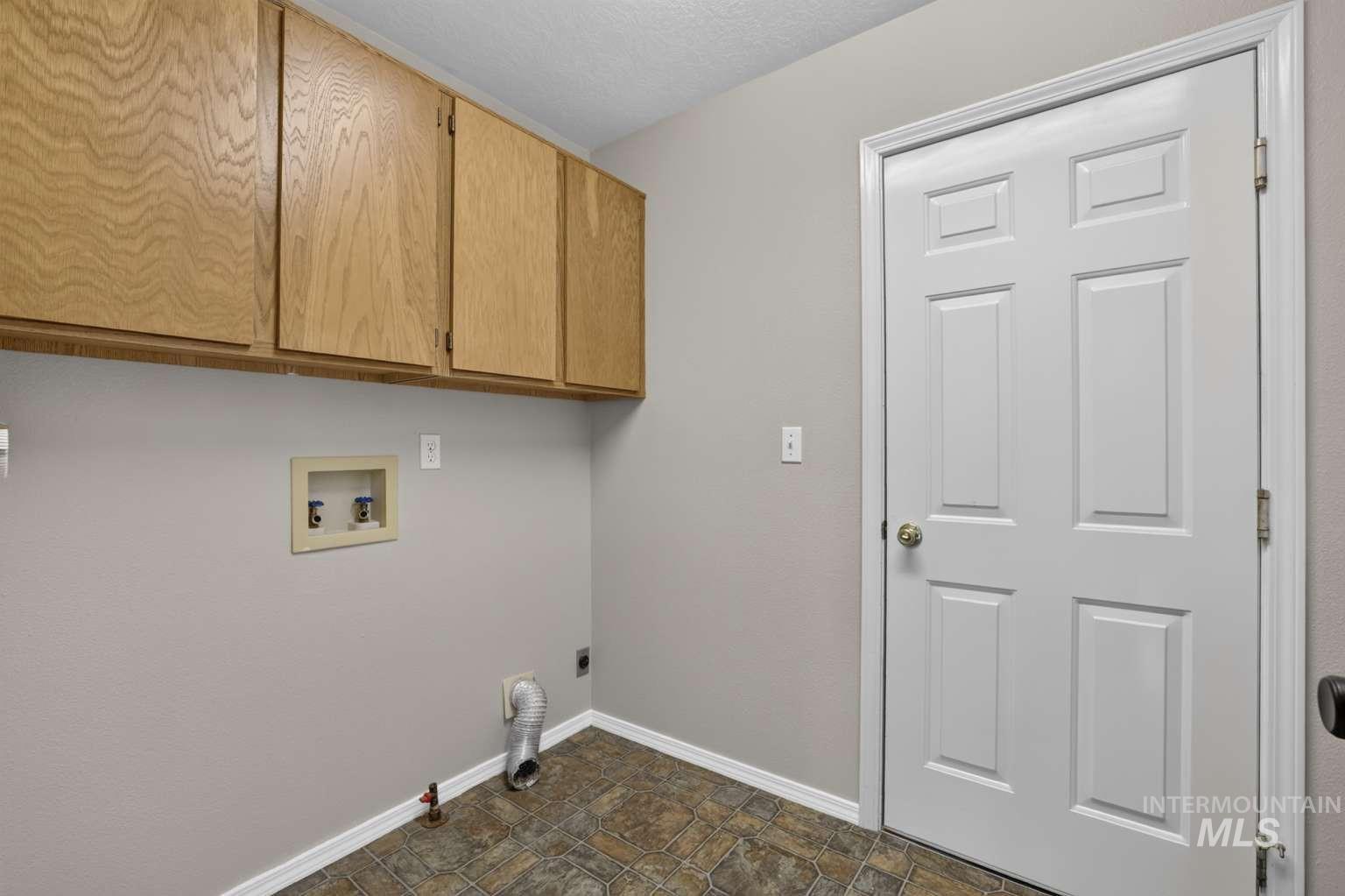 12705 W Audi Ct, Boise, Idaho 83713, 3 Bedrooms, 2 Bathrooms, Residential For Sale, Price $450,000,MLS 98998080