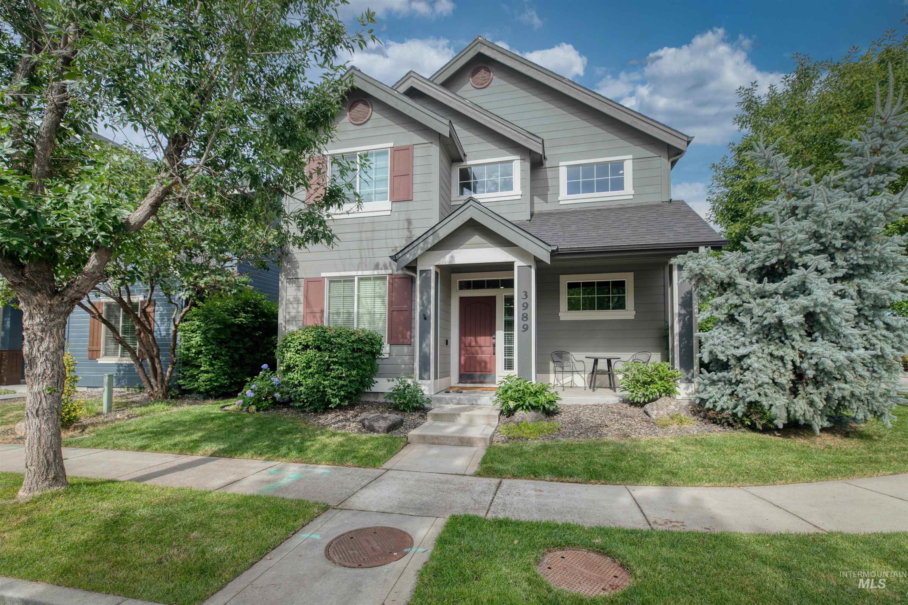 3989 N Park Crossing Ave, Meridian, Idaho 83646, 3 Bedrooms, 2.5 Bathrooms, Residential For Sale, Price $494,900,MLS 98998081