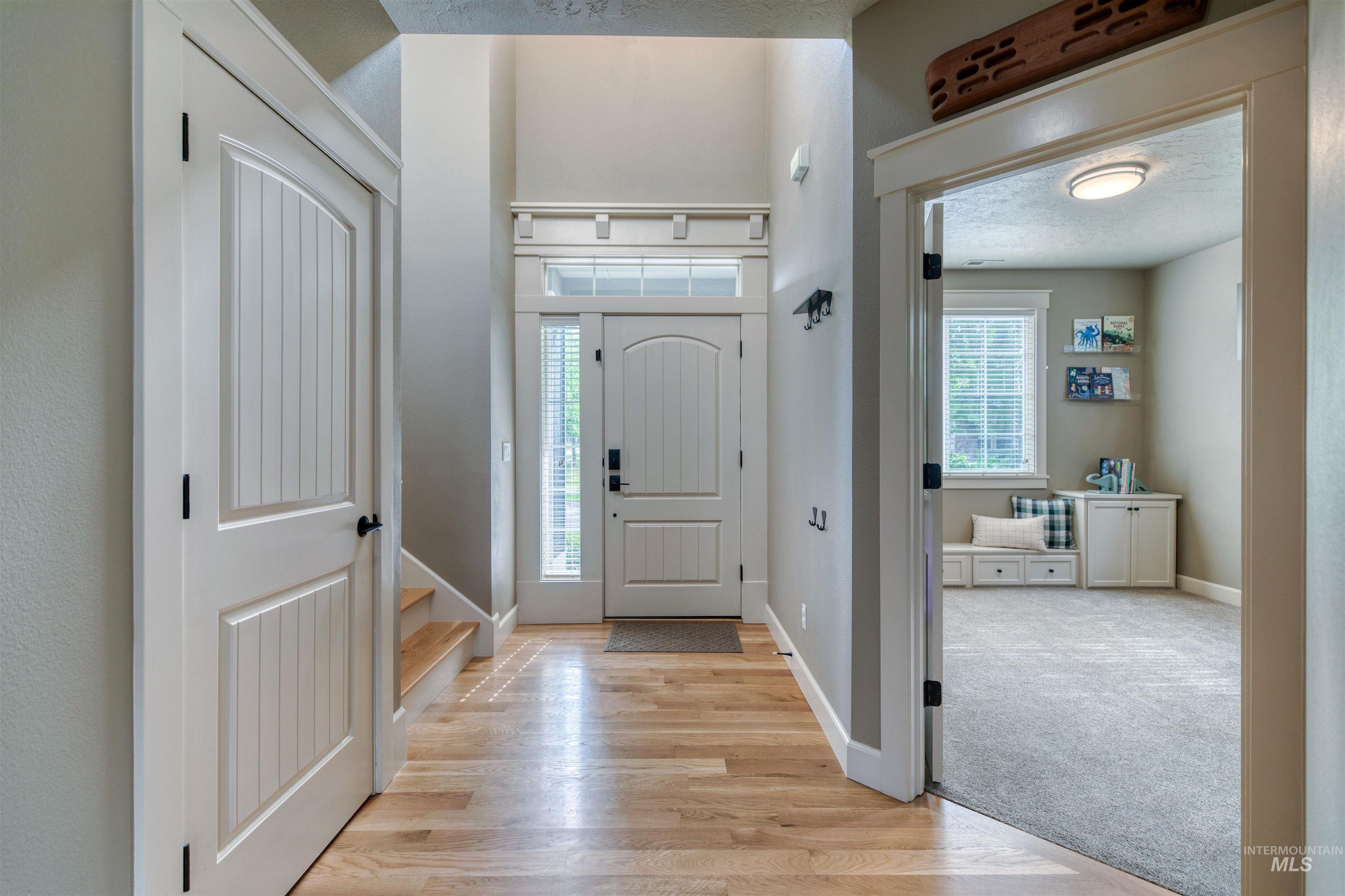 3989 N Park Crossing Ave, Meridian, Idaho 83646, 3 Bedrooms, 2.5 Bathrooms, Residential For Sale, Price $494,900,MLS 98998081