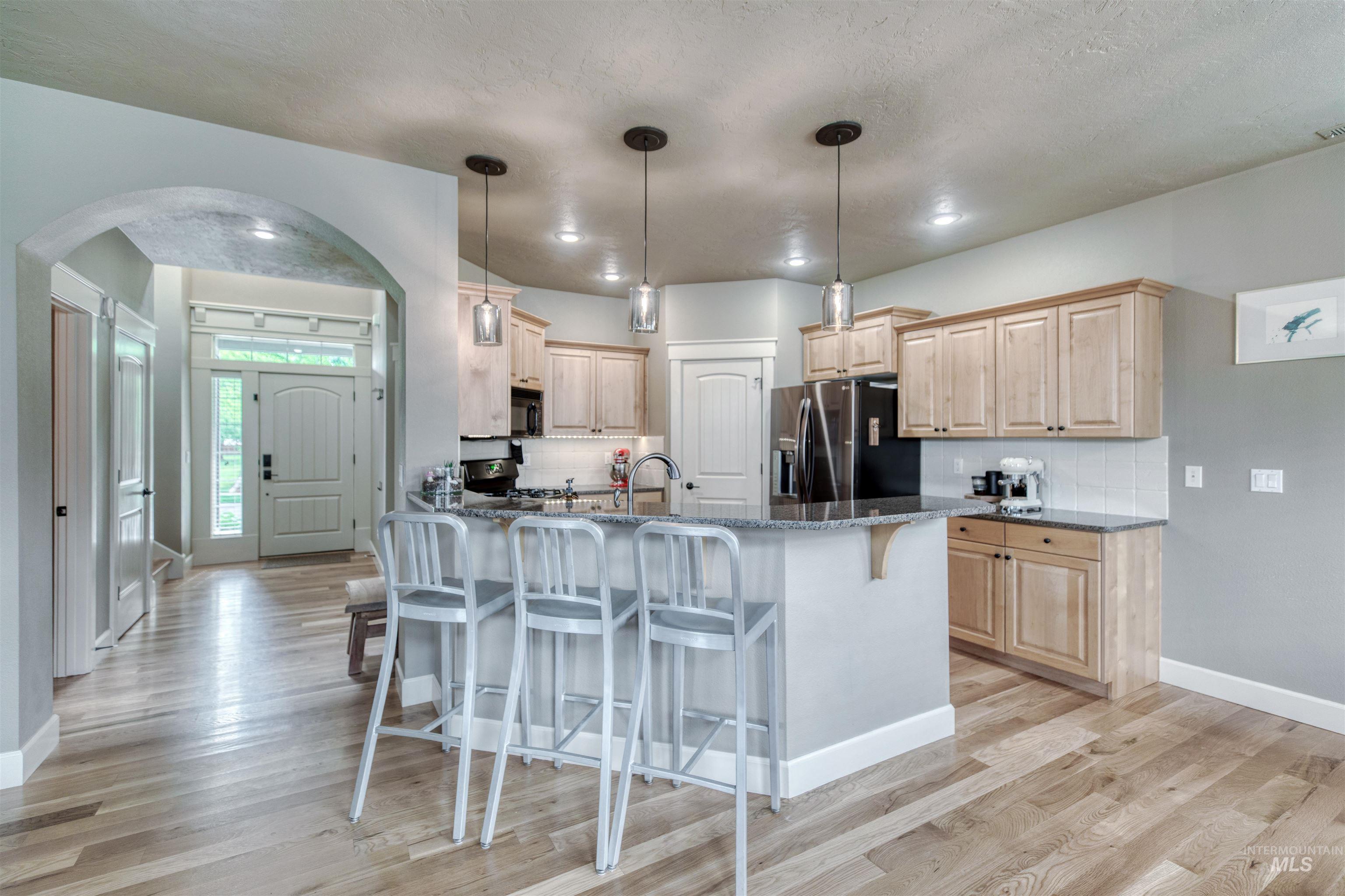 3989 N Park Crossing Ave, Meridian, Idaho 83646, 3 Bedrooms, 2.5 Bathrooms, Residential For Sale, Price $494,900,MLS 98998081