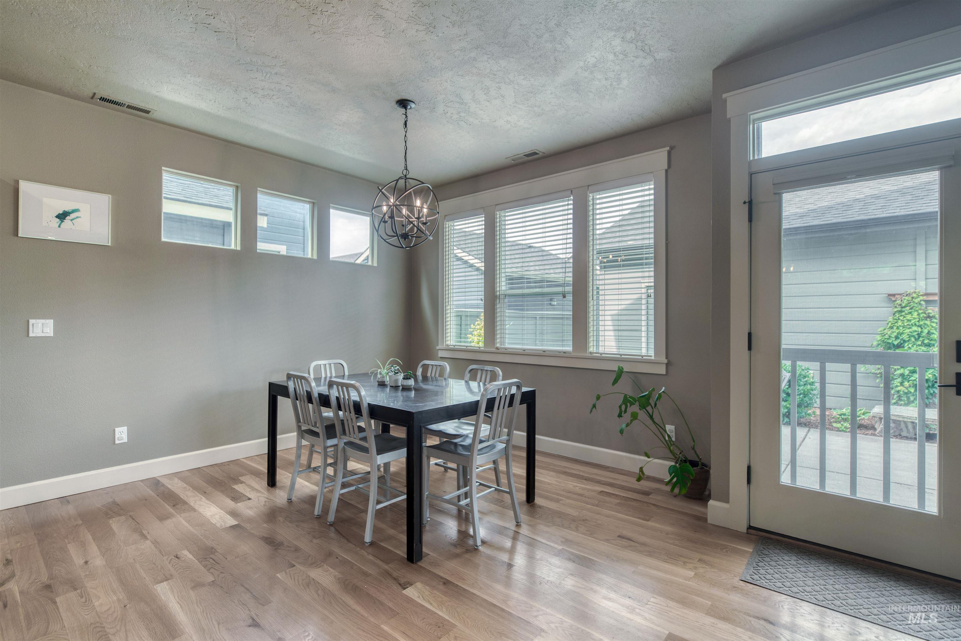 3989 N Park Crossing Ave, Meridian, Idaho 83646, 3 Bedrooms, 2.5 Bathrooms, Residential For Sale, Price $494,900,MLS 98998081