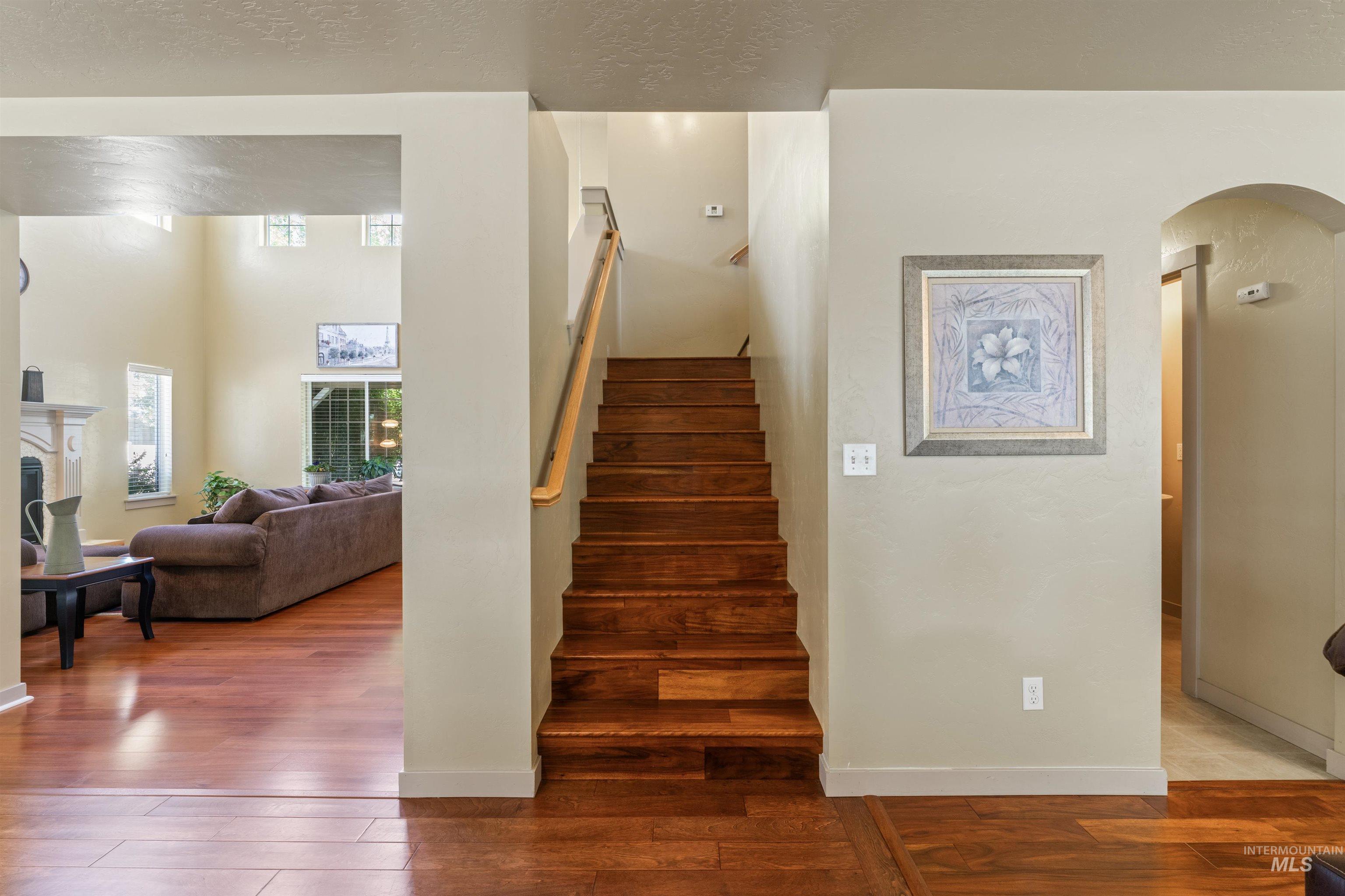 4521 W Quaker Ridge Drive, Meridian, Idaho 83646, 4 Bedrooms, 2.5 Bathrooms, Residential For Sale, Price $519,900,MLS 98998087