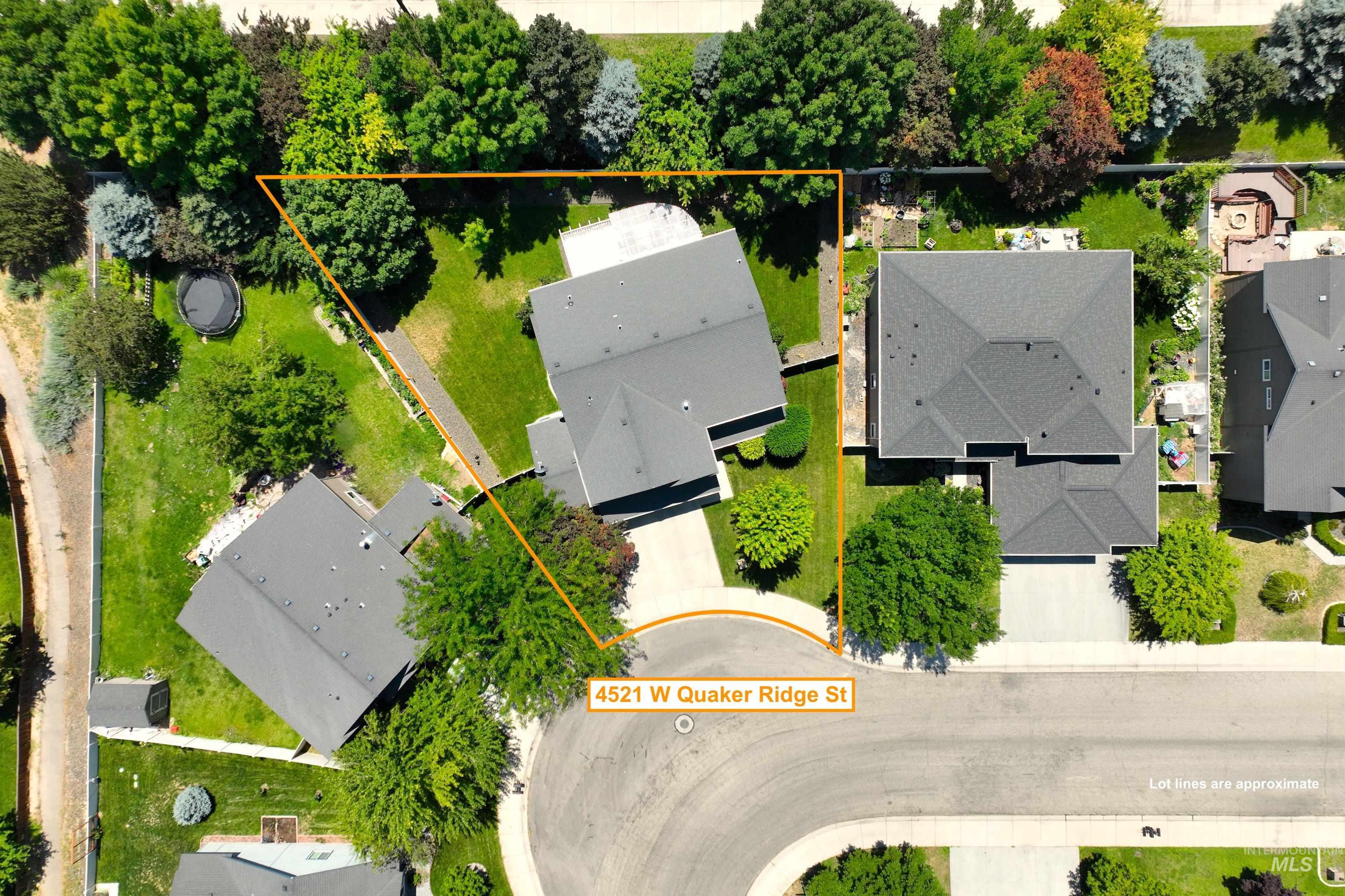 4521 W Quaker Ridge Drive, Meridian, Idaho 83646, 4 Bedrooms, 2.5 Bathrooms, Residential For Sale, Price $519,900,MLS 98998087