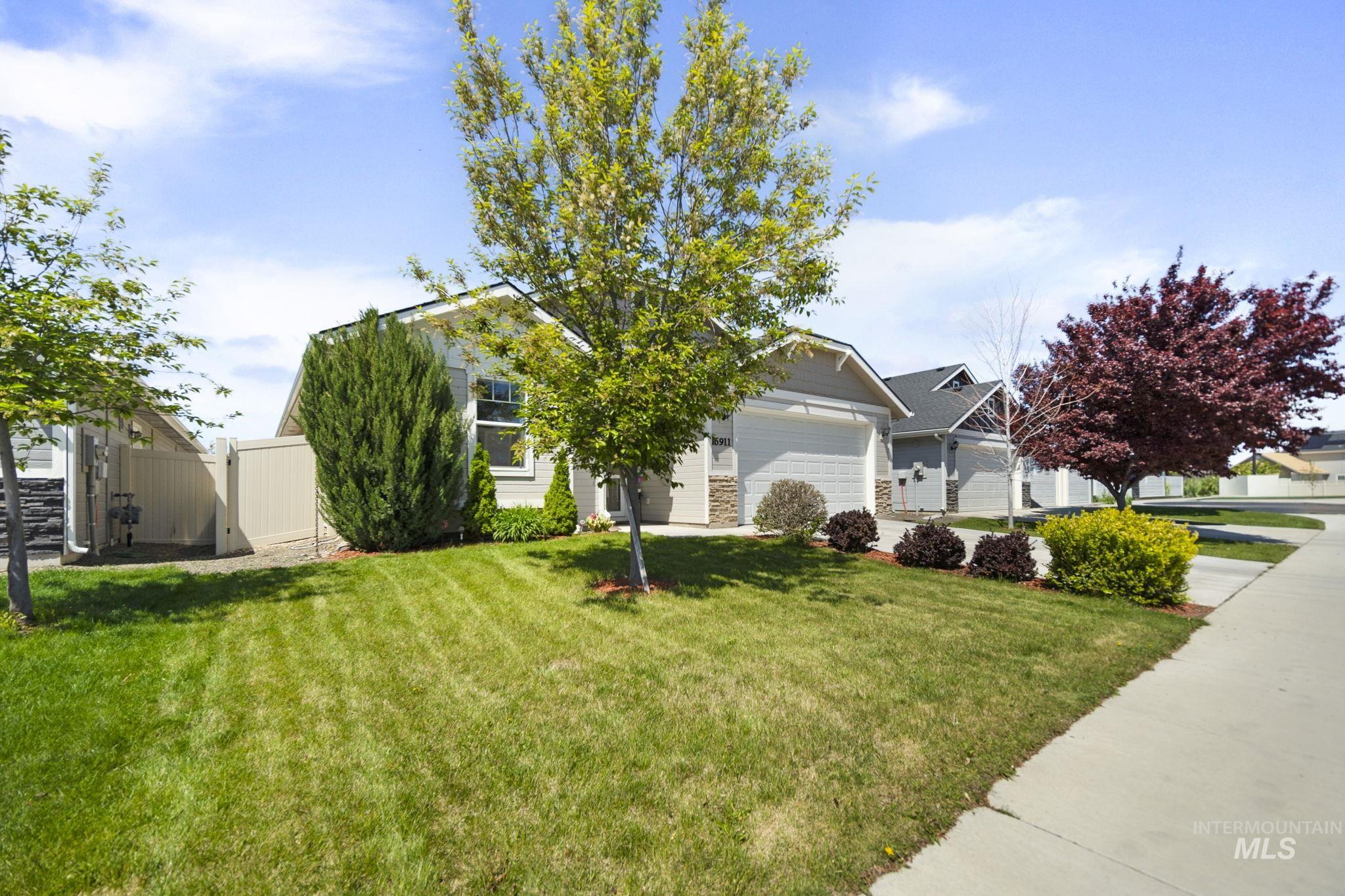 16911 N Cornwallis Way, Nampa, Idaho 83687, 3 Bedrooms, 2 Bathrooms, Residential For Sale, Price $399,900,MLS 98998088