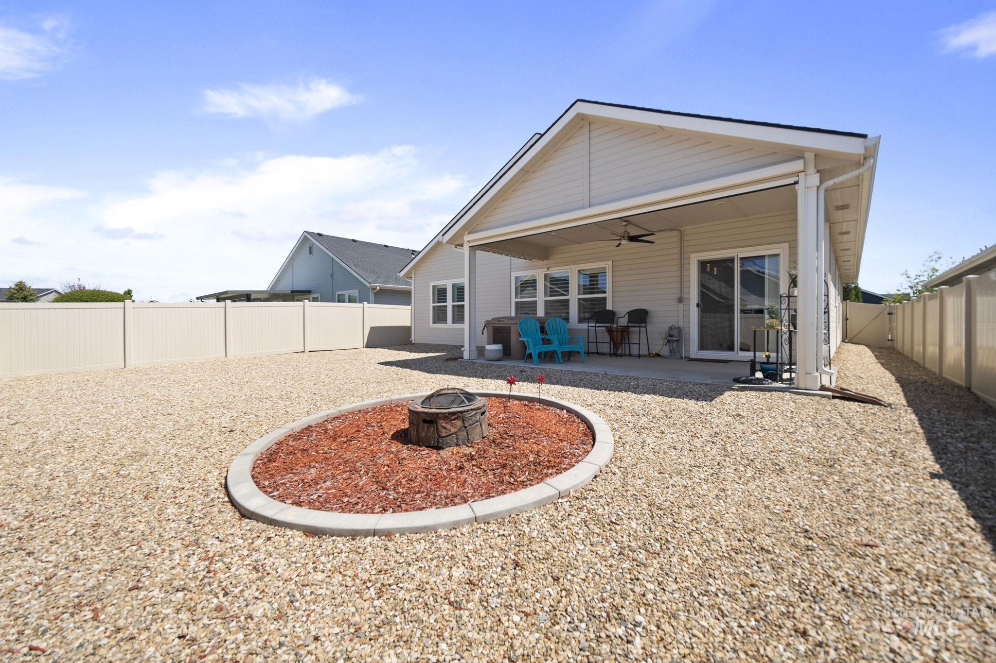 16911 N Cornwallis Way, Nampa, Idaho 83687, 3 Bedrooms, 2 Bathrooms, Residential For Sale, Price $399,900,MLS 98998088