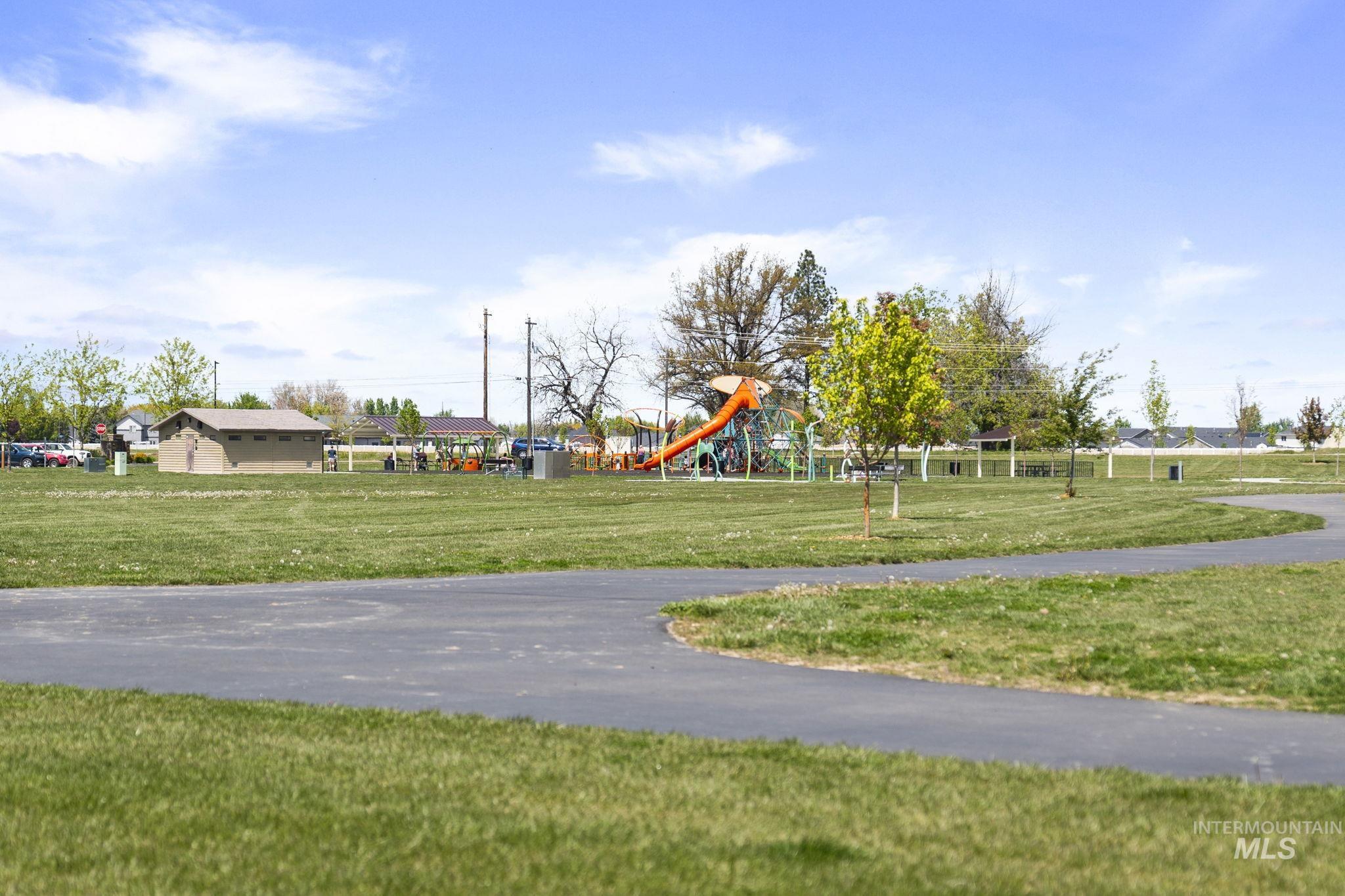 16911 N Cornwallis Way, Nampa, Idaho 83687, 3 Bedrooms, 2 Bathrooms, Residential For Sale, Price $399,900,MLS 98998088