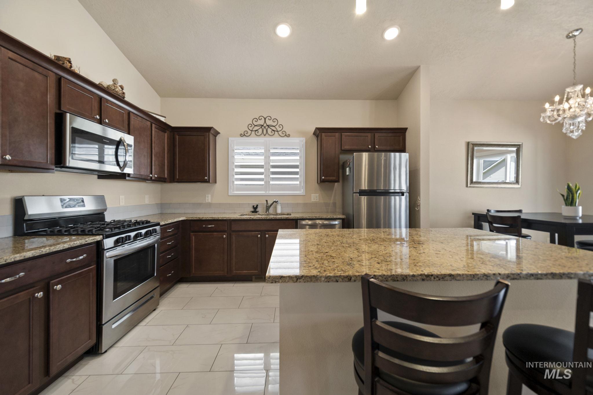 16911 N Cornwallis Way, Nampa, Idaho 83687, 3 Bedrooms, 2 Bathrooms, Residential For Sale, Price $399,900,MLS 98998088