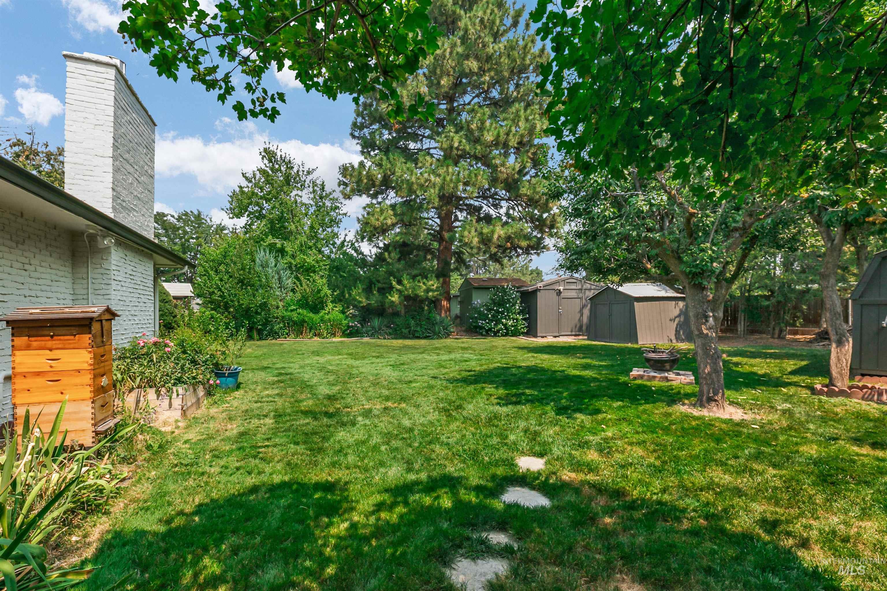 157 W Willoway Drive, Boise, Idaho 83705, 4 Bedrooms, 2 Bathrooms, Residential For Sale, Price $749,000,MLS 98998090