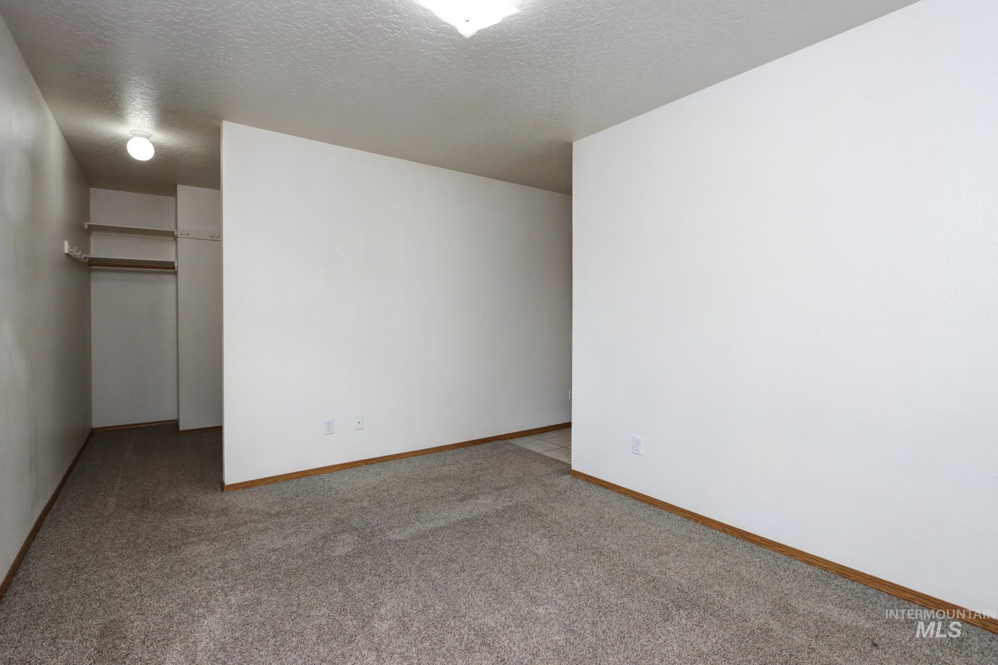 532 S Powerline Rd, Nampa, Idaho 83686, 2 Bedrooms, 2 Bathrooms, Residential Income For Sale, Price $539,000, 98998091