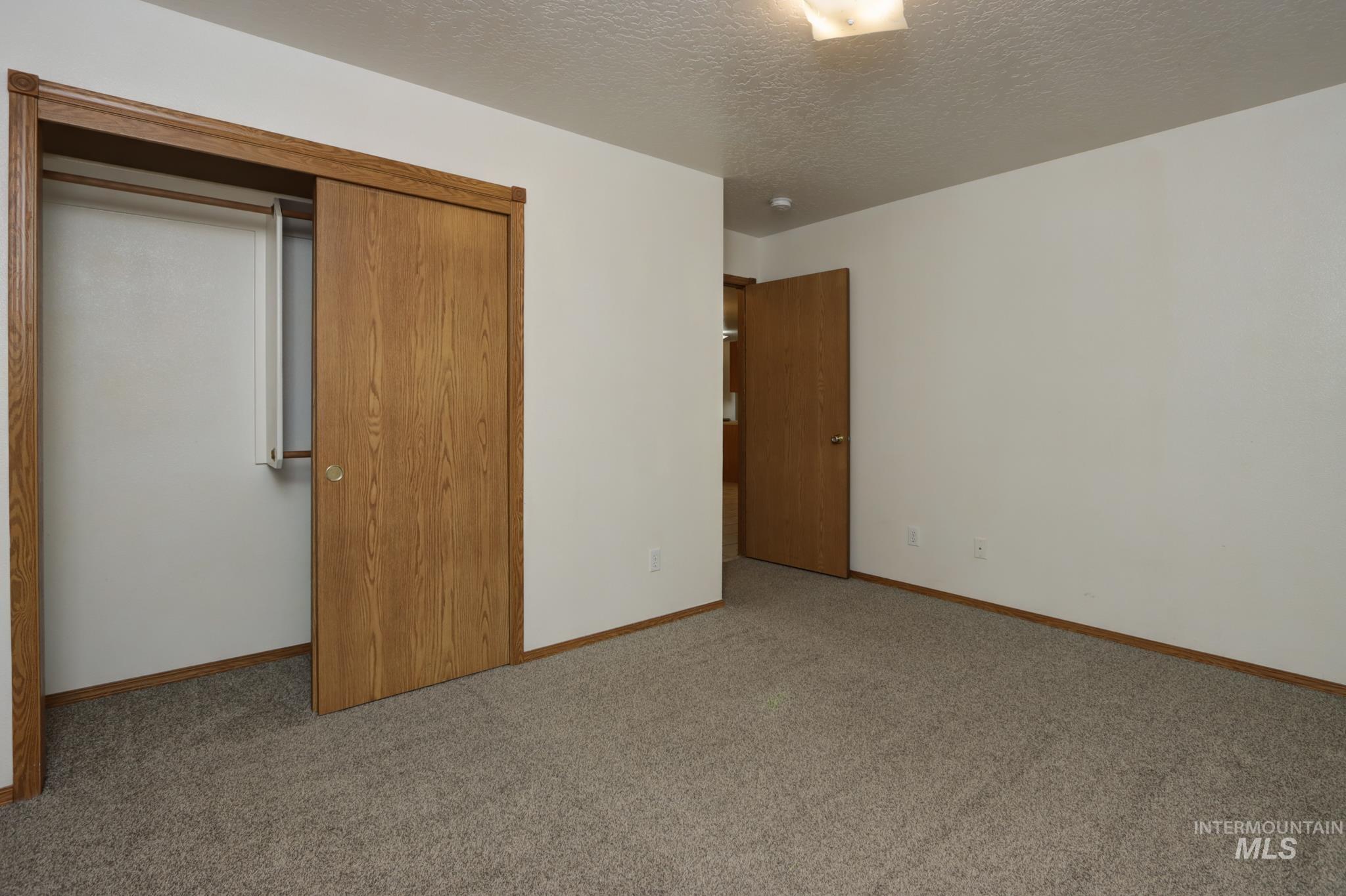 532 S Powerline Rd, Nampa, Idaho 83686, 2 Bedrooms, 2 Bathrooms, Residential Income For Sale, Price $539,000, 98998091