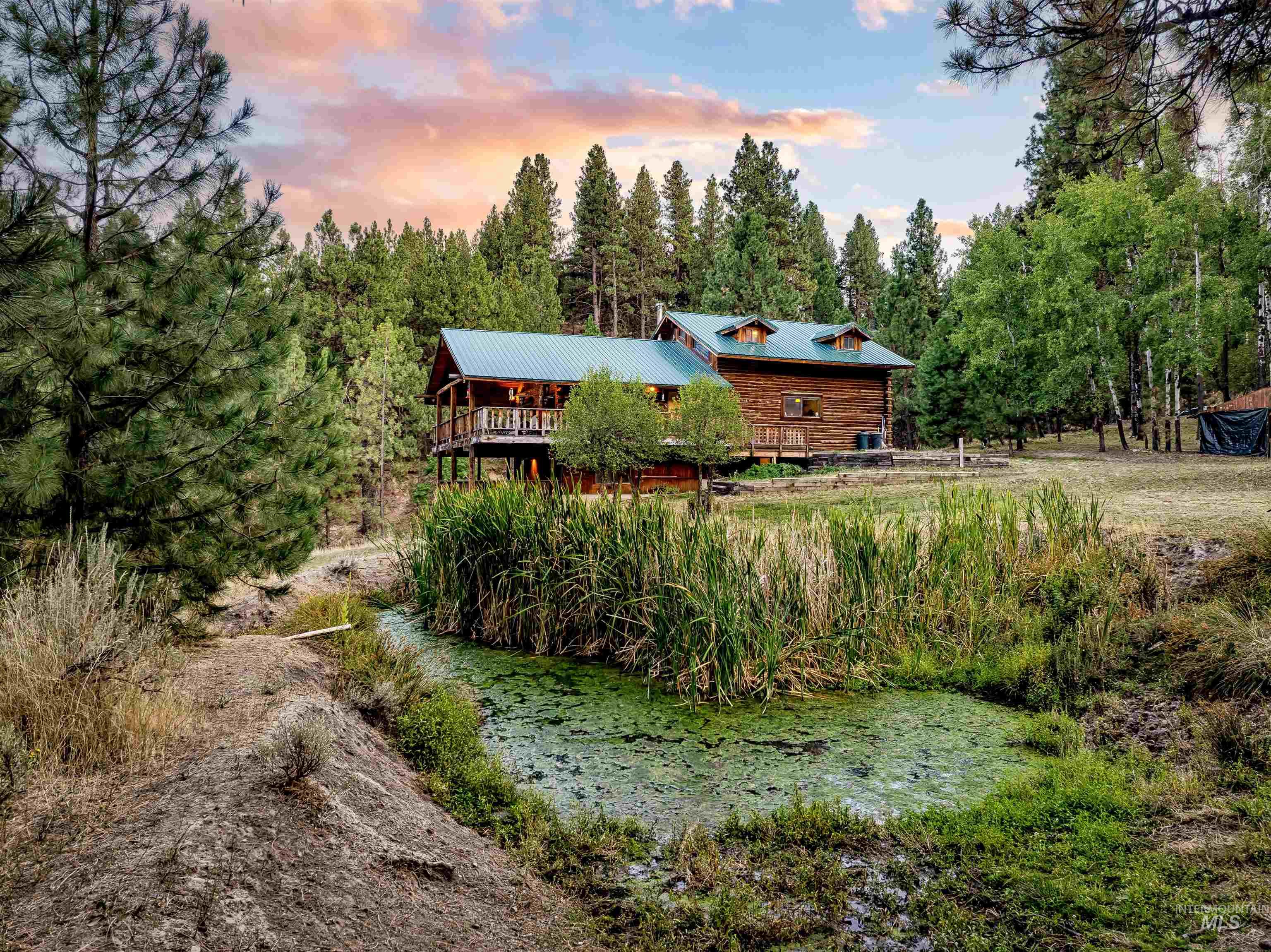 175 Evergreen Dr., Boise, Idaho 83716, 5 Bedrooms, 3 Bathrooms, Residential For Sale, Price $675,000,MLS 98998093