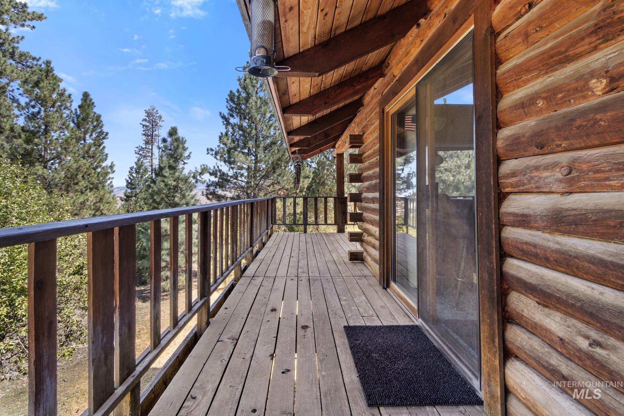 175 Evergreen Dr., Boise, Idaho 83716, 5 Bedrooms, 3 Bathrooms, Residential For Sale, Price $675,000,MLS 98998093