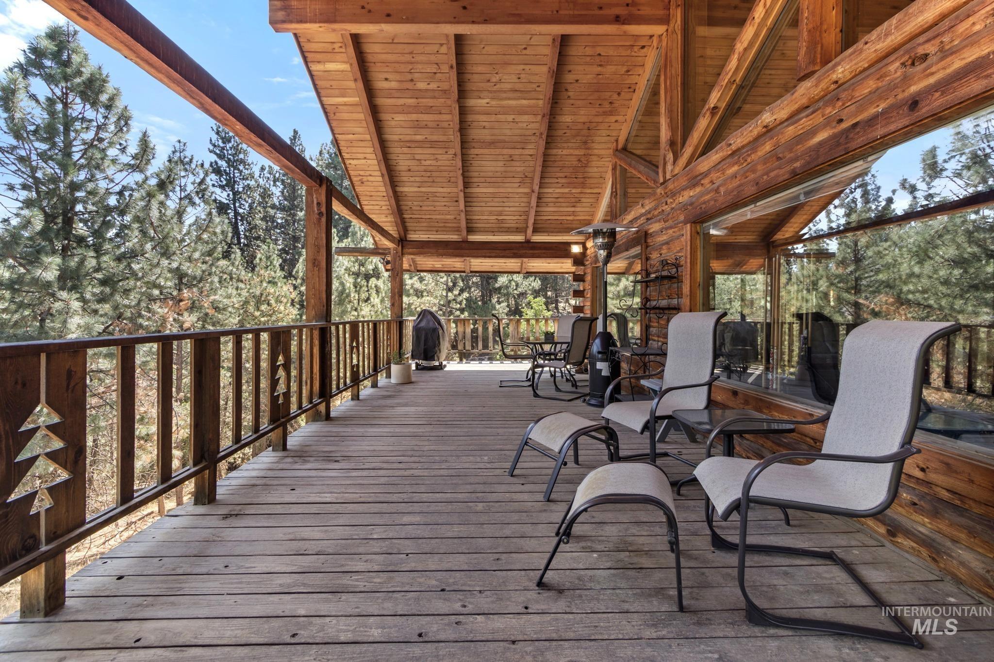 175 Evergreen Dr., Boise, Idaho 83716, 5 Bedrooms, 3 Bathrooms, Residential For Sale, Price $675,000,MLS 98998093
