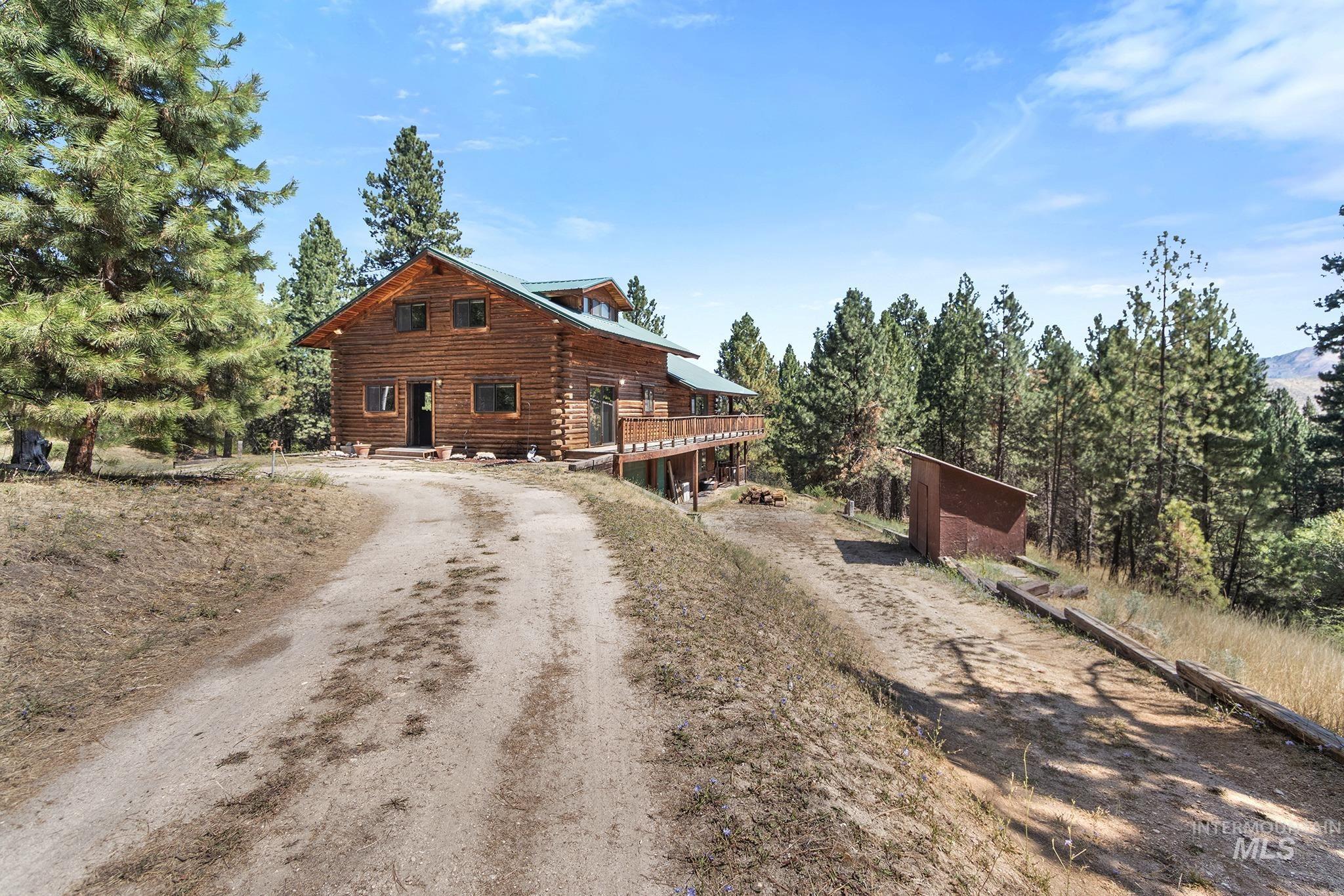 175 Evergreen Dr., Boise, Idaho 83716, 5 Bedrooms, 3 Bathrooms, Residential For Sale, Price $675,000,MLS 98998093