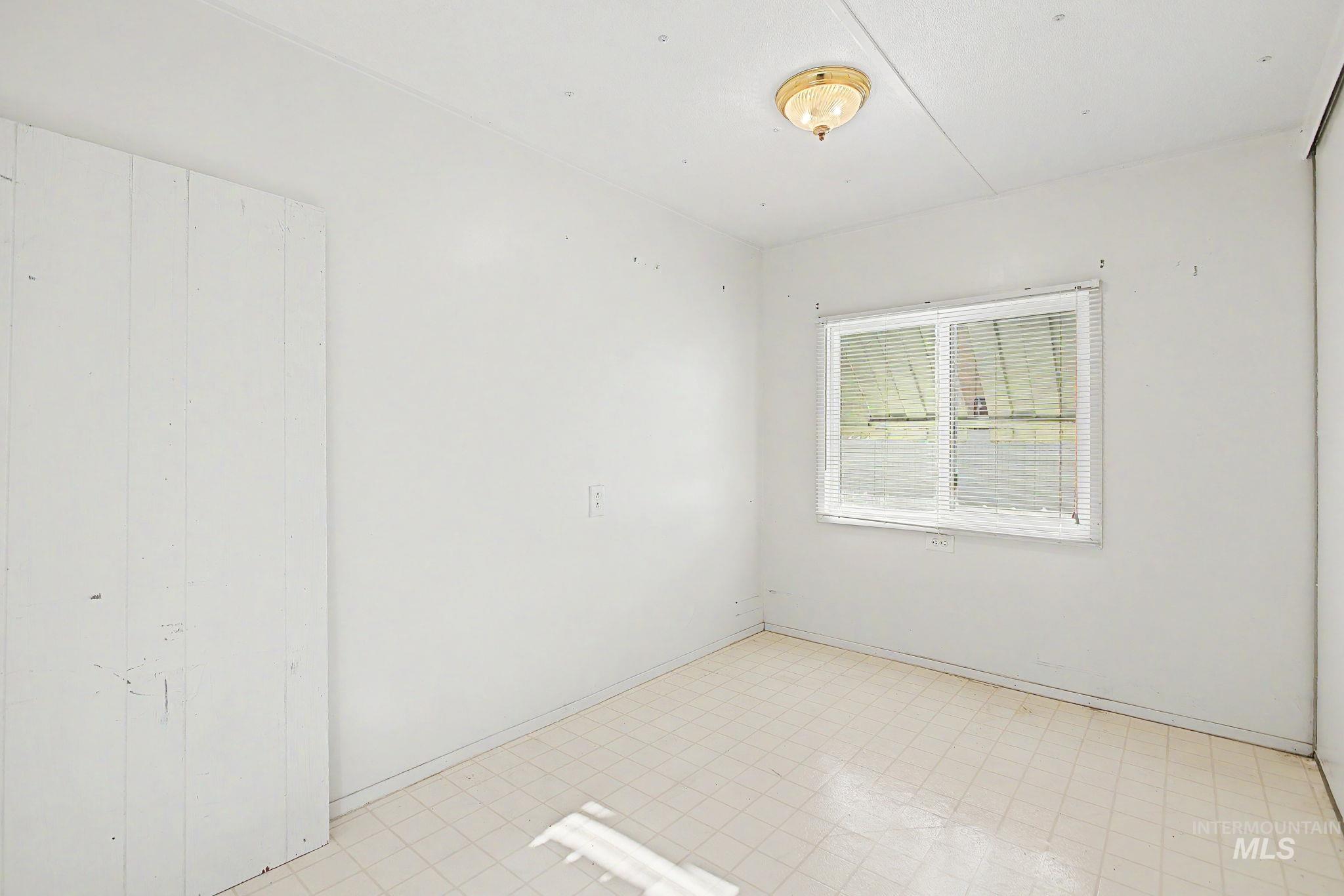 2312 3rd Ave, Clarkston, Washington 99403, 2 Bedrooms, 1 Bathroom, Residential For Sale, Price $179,000,MLS 98998098