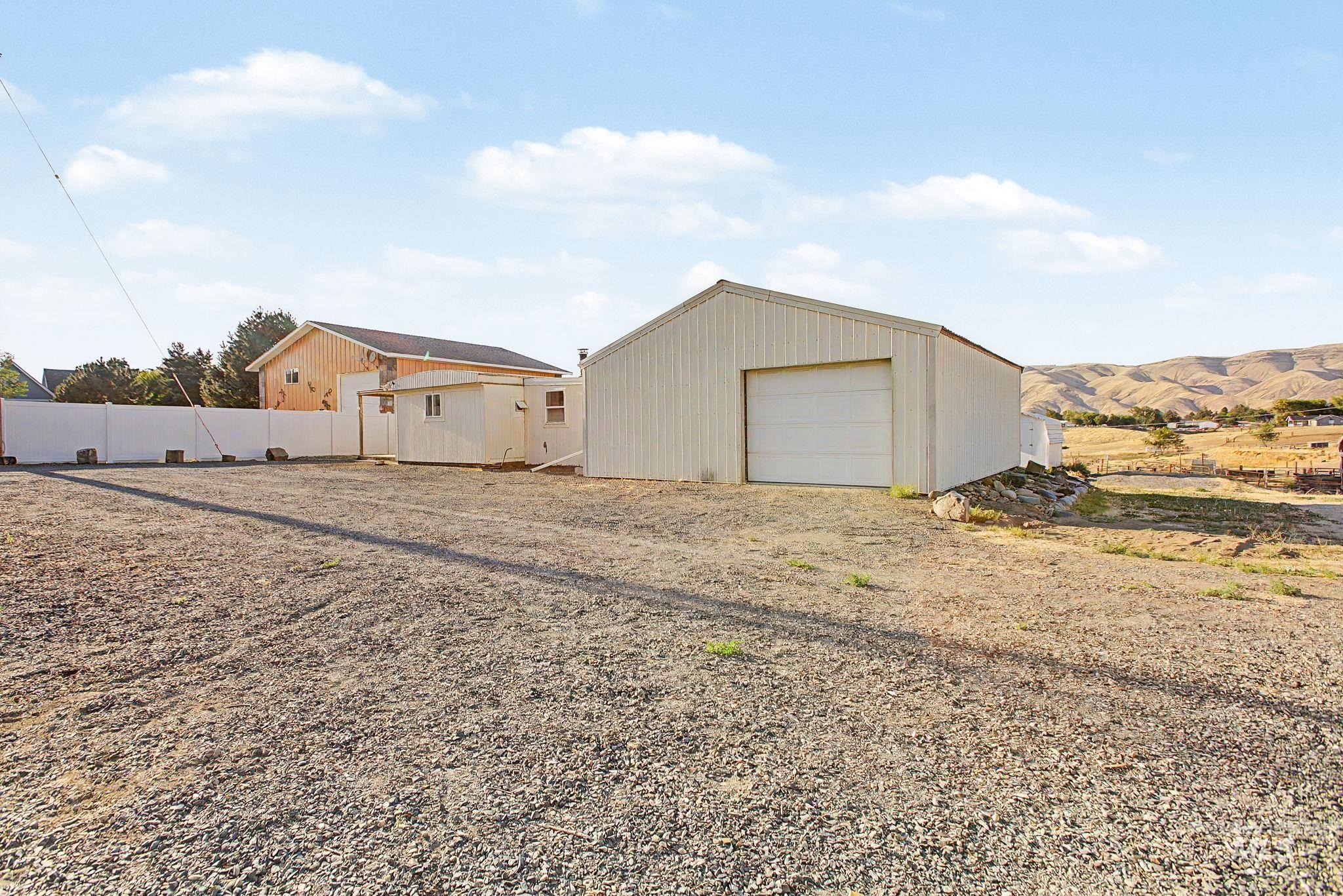 2312 3rd Ave, Clarkston, Washington 99403, 2 Bedrooms, 1 Bathroom, Residential For Sale, Price $179,000,MLS 98998098