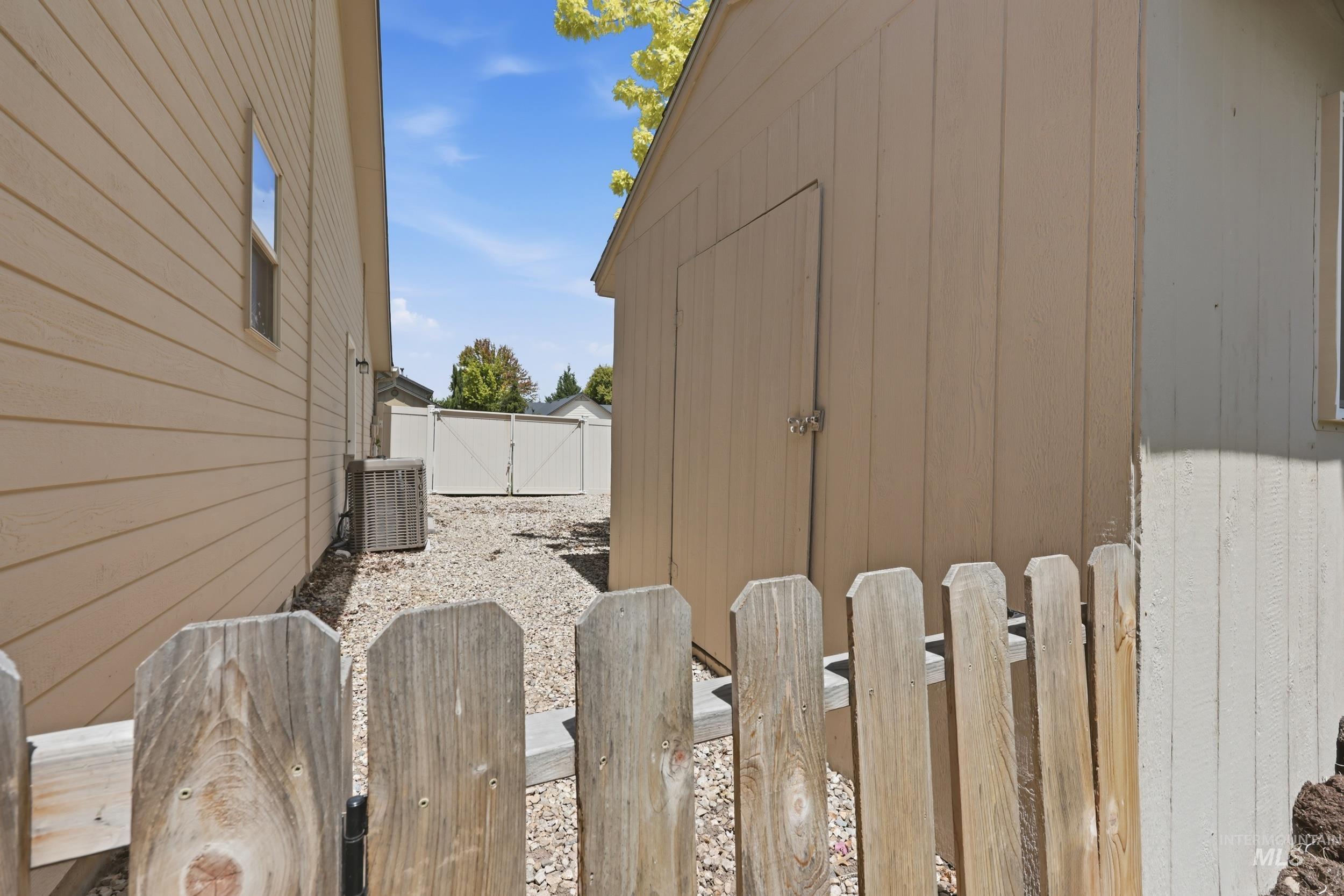11473 W Jennie Lakes Street, Boise, Idaho 83709, 3 Bedrooms, 2 Bathrooms, Residential For Sale, Price $499,900, 98998099