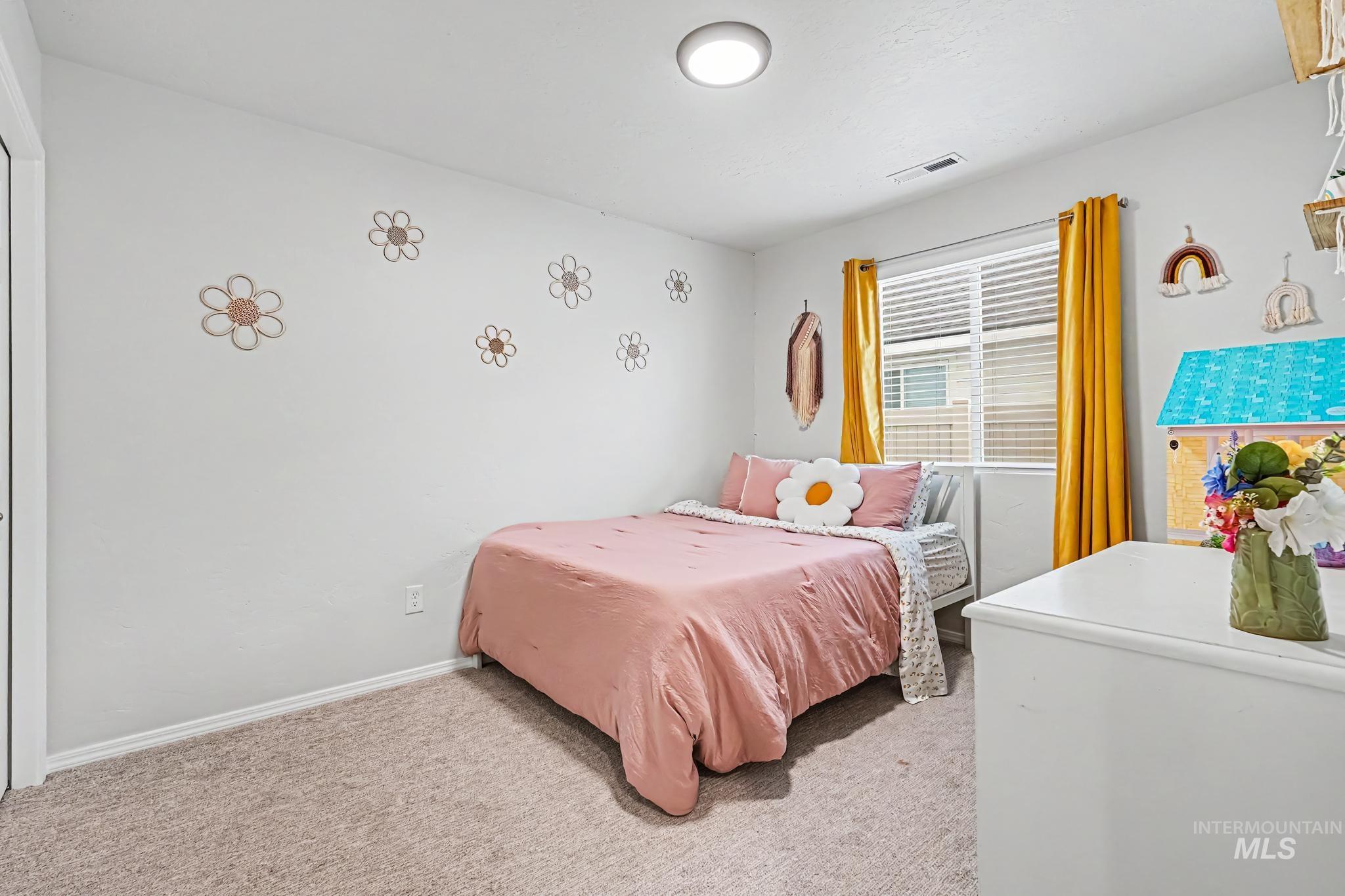 4593 S Taunton Ave, Nampa, Idaho 83686, 3 Bedrooms, 2 Bathrooms, Residential For Sale, Price $410,000,MLS 98998101