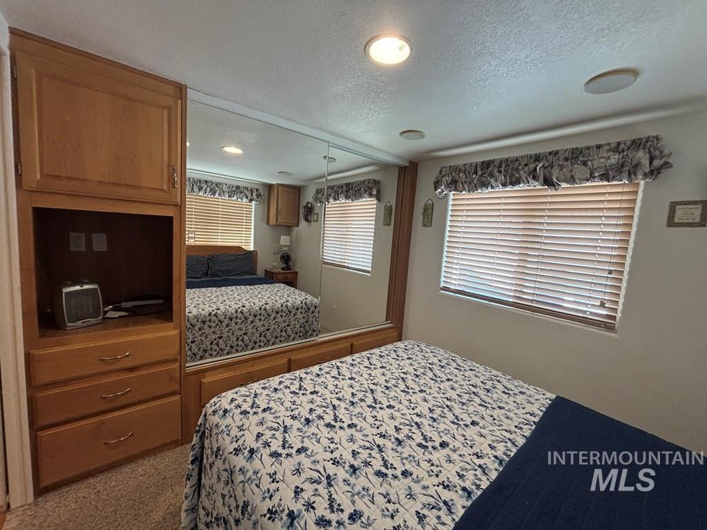 514 F40 Sawyer Street, Cascade, Idaho 83611, 2 Bedrooms, 1 Bathroom, Residential For Sale, Price $249,900,MLS 98998102