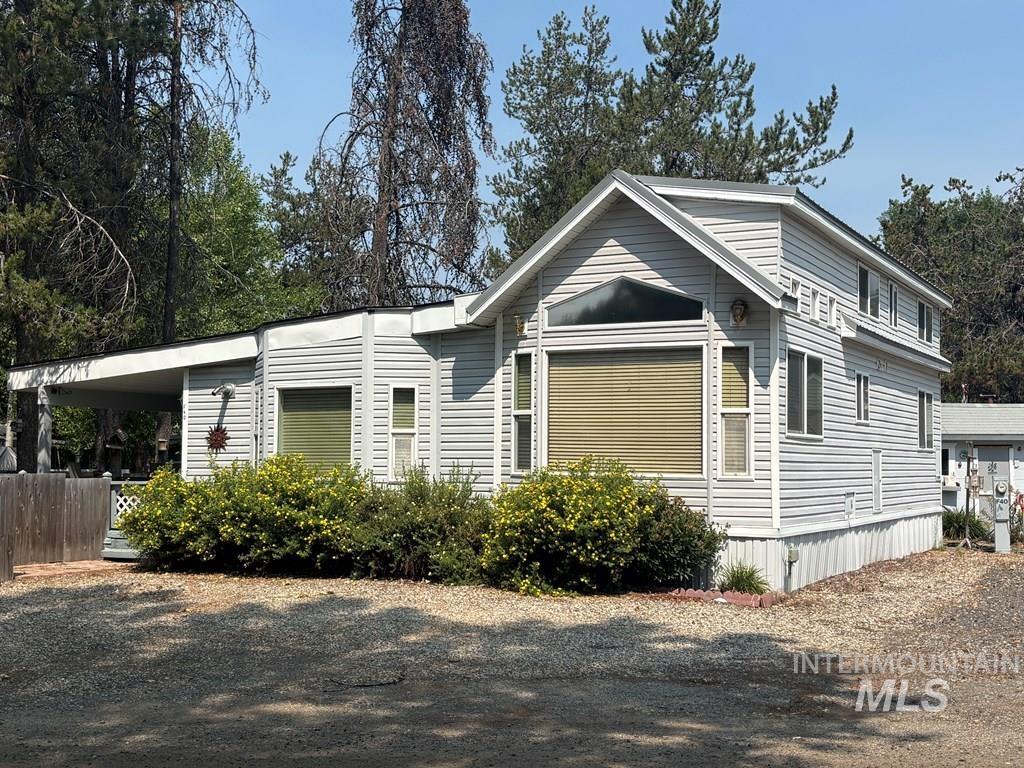 514 F40 Sawyer Street, Cascade, Idaho 83611, 2 Bedrooms, 1 Bathroom, Residential For Sale, Price $249,900,MLS 98998102