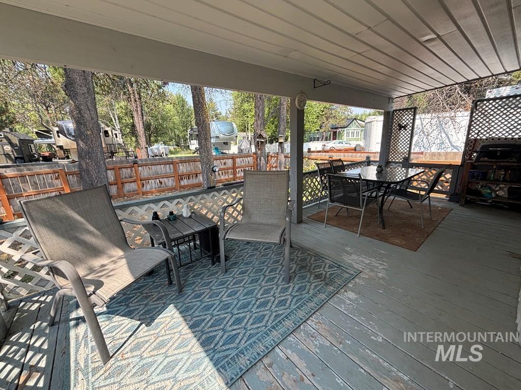 514 F40 Sawyer Street, Cascade, Idaho 83611, 2 Bedrooms, 1 Bathroom, Residential For Sale, Price $249,900,MLS 98998102