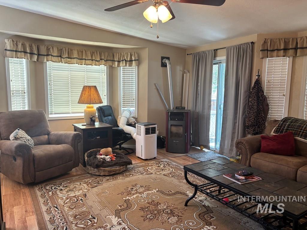 514 F40 Sawyer Street, Cascade, Idaho 83611, 2 Bedrooms, 1 Bathroom, Residential For Sale, Price $249,900,MLS 98998102