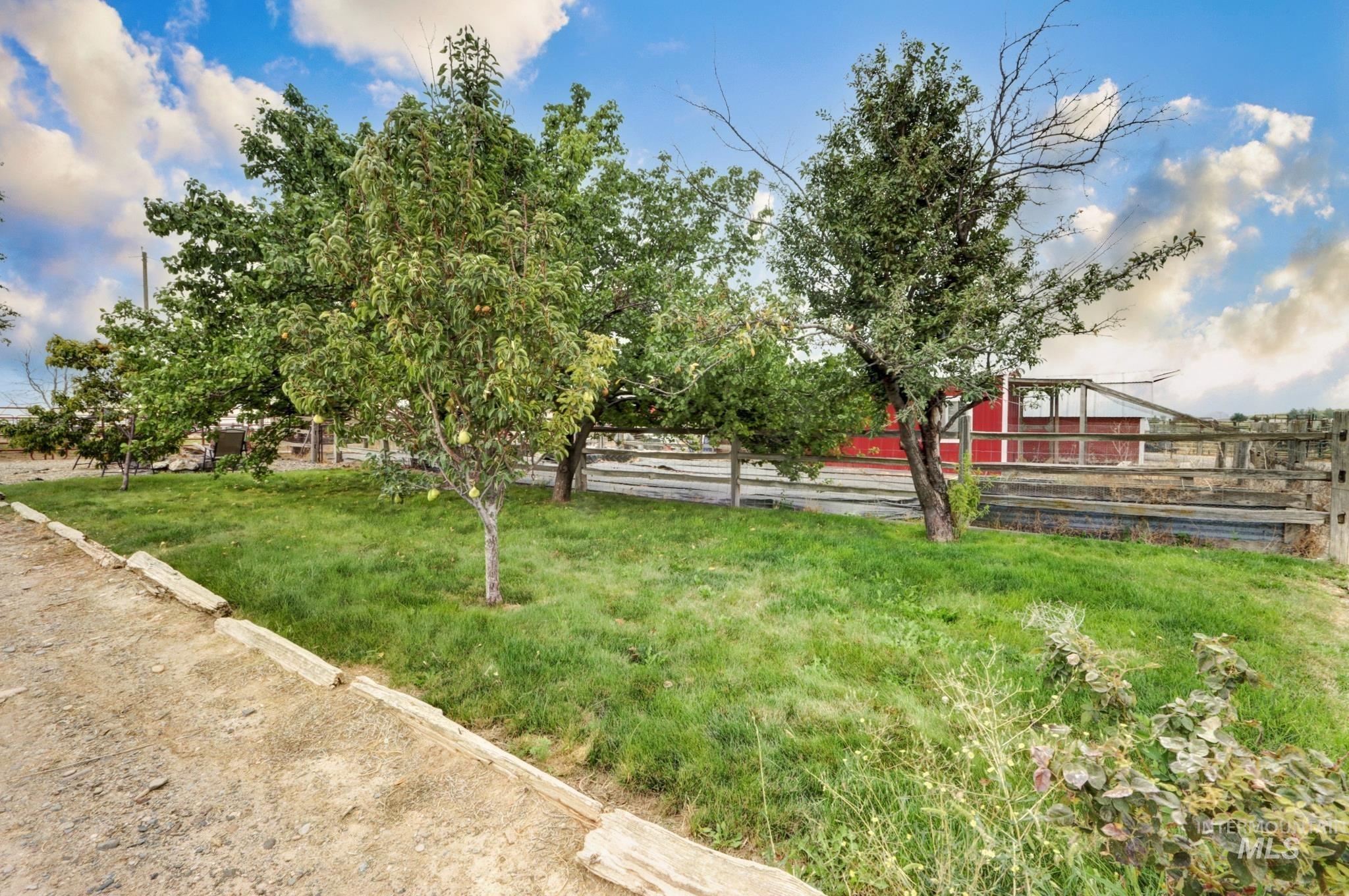2498 Track, Melba, Idaho 83641, 4 Bedrooms, 3.5 Bathrooms, Residential For Sale, Price $989,000, 98998104