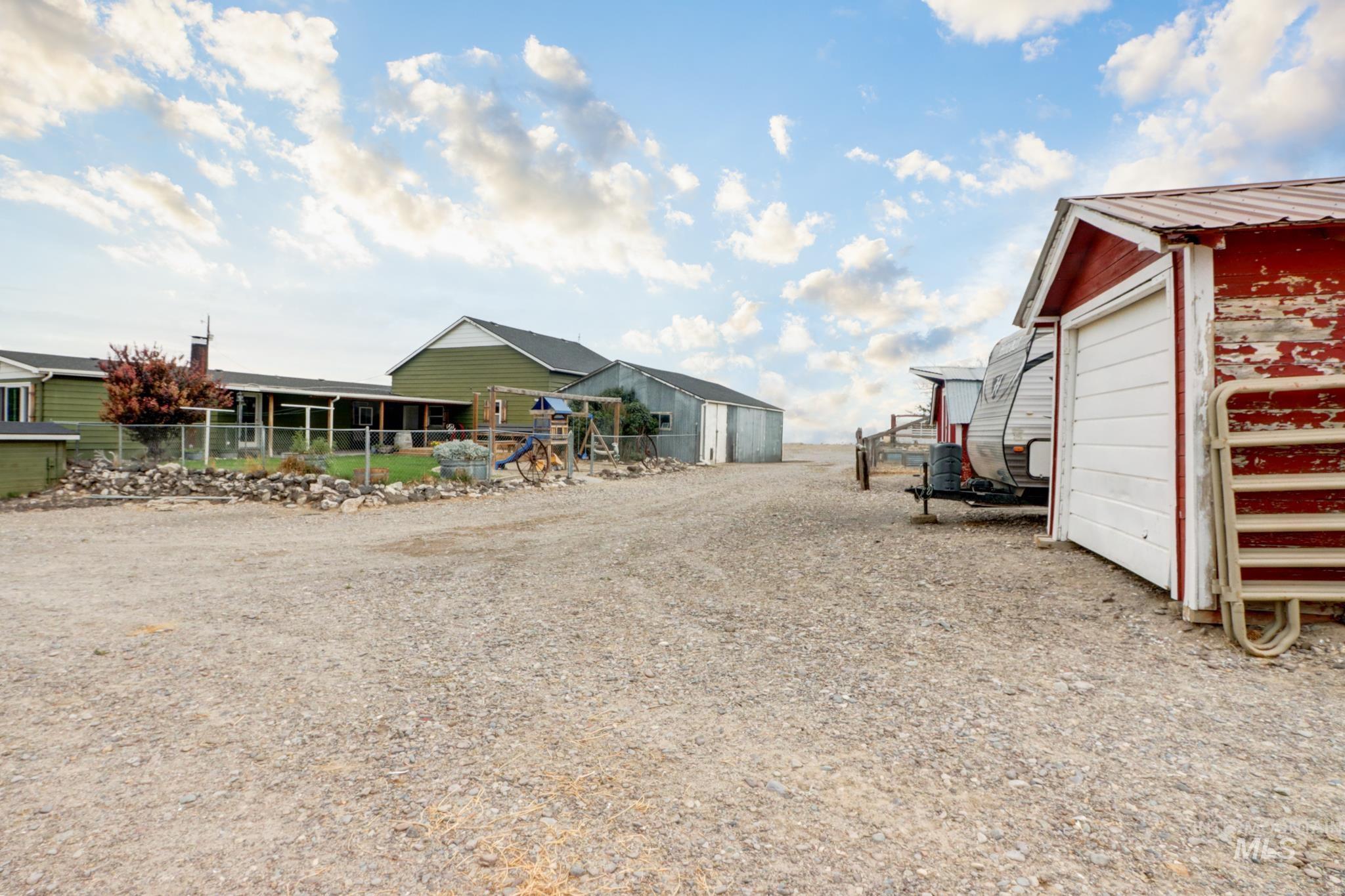 2498 Track, Melba, Idaho 83641, 4 Bedrooms, 3.5 Bathrooms, Residential For Sale, Price $989,000, 98998104