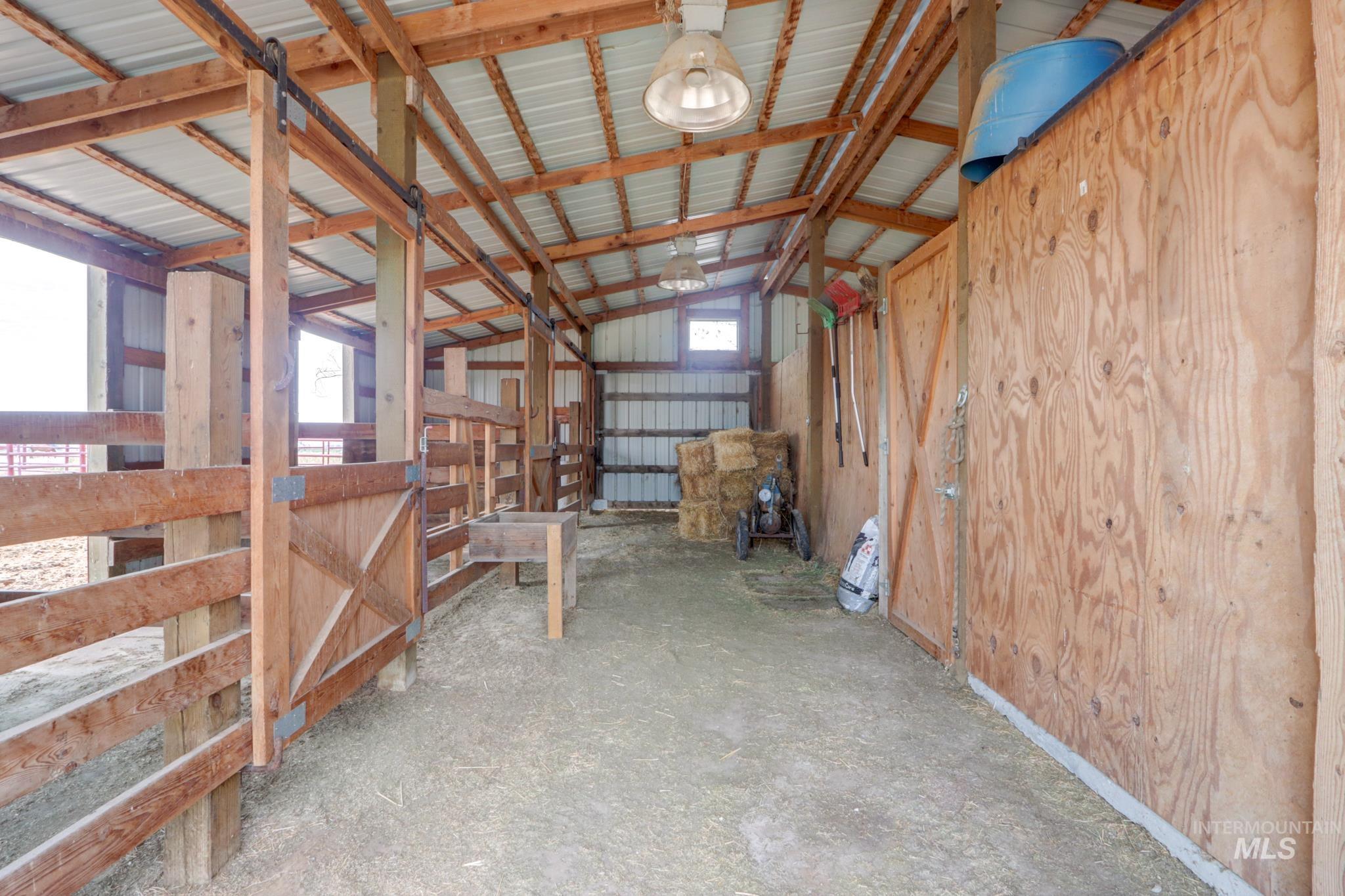 2498 Track, Melba, Idaho 83641, 4 Bedrooms, 3.5 Bathrooms, Residential For Sale, Price $989,000, 98998104