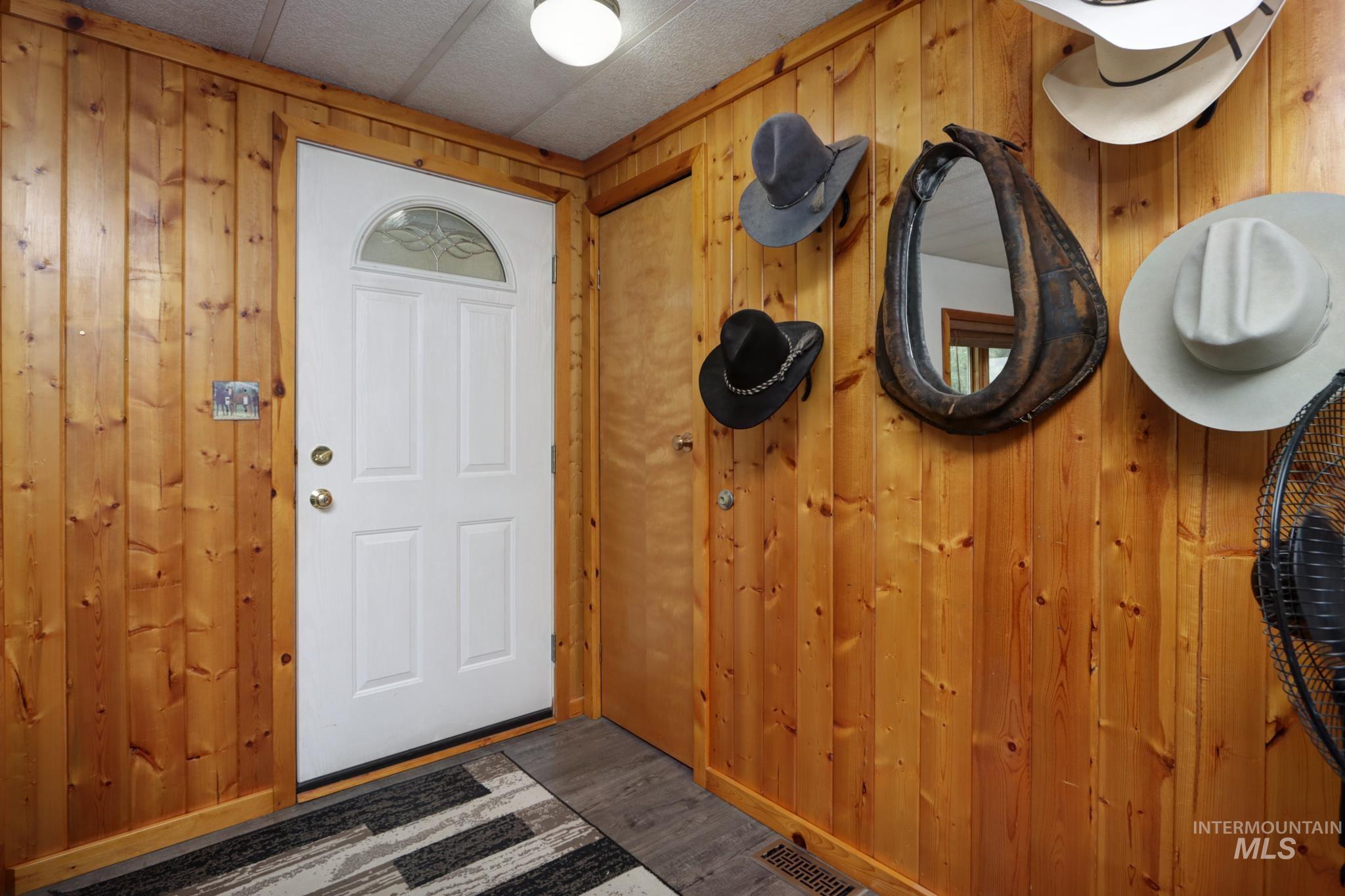 2498 Track, Melba, Idaho 83641, 4 Bedrooms, 3.5 Bathrooms, Residential For Sale, Price $989,000, 98998104