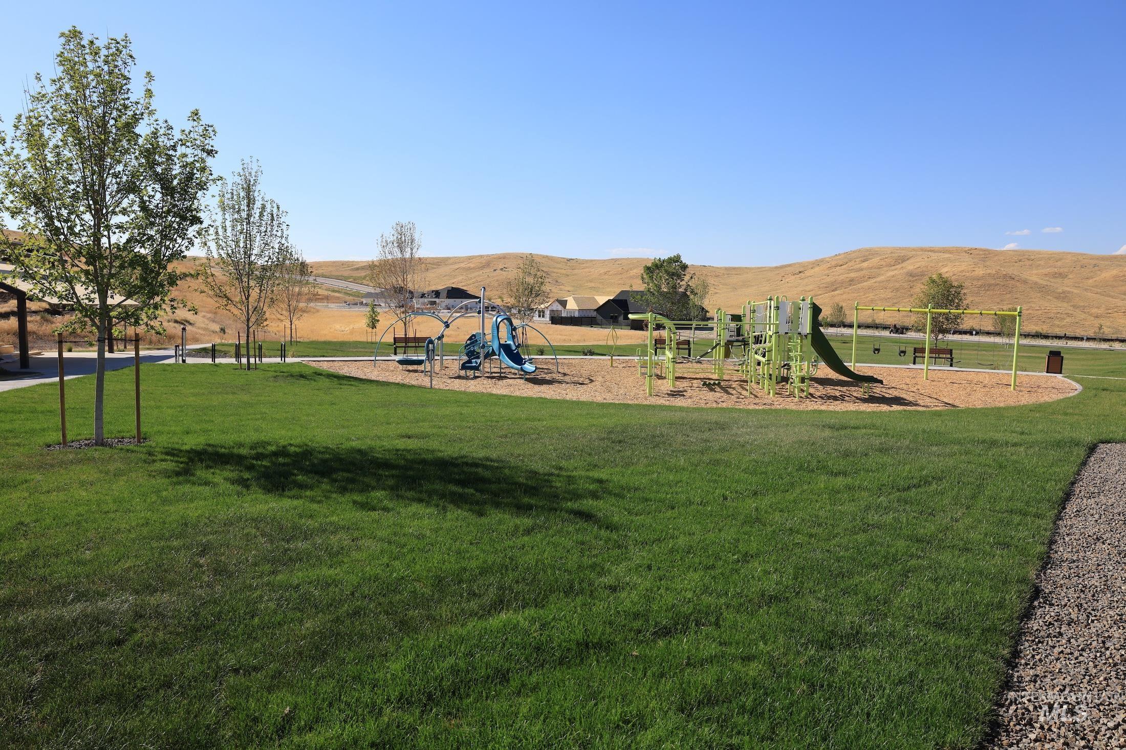 6369 W Sollas Ct, Eagle, Idaho 83616, 3 Bedrooms, 2 Bathrooms, Residential For Sale, Price $594,900,MLS 98998106