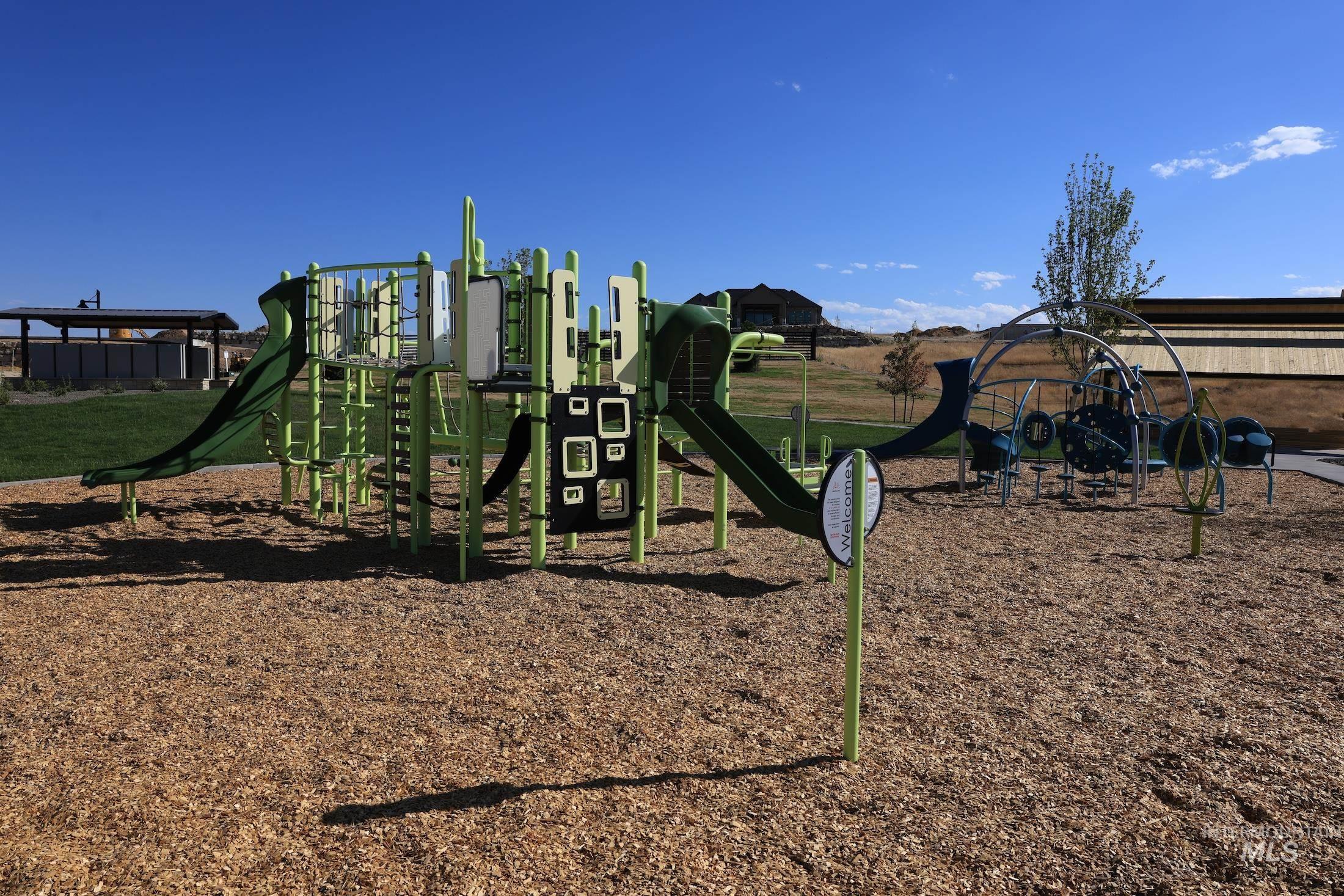 6369 W Sollas Ct, Eagle, Idaho 83616, 3 Bedrooms, 2 Bathrooms, Residential For Sale, Price $594,900,MLS 98998106