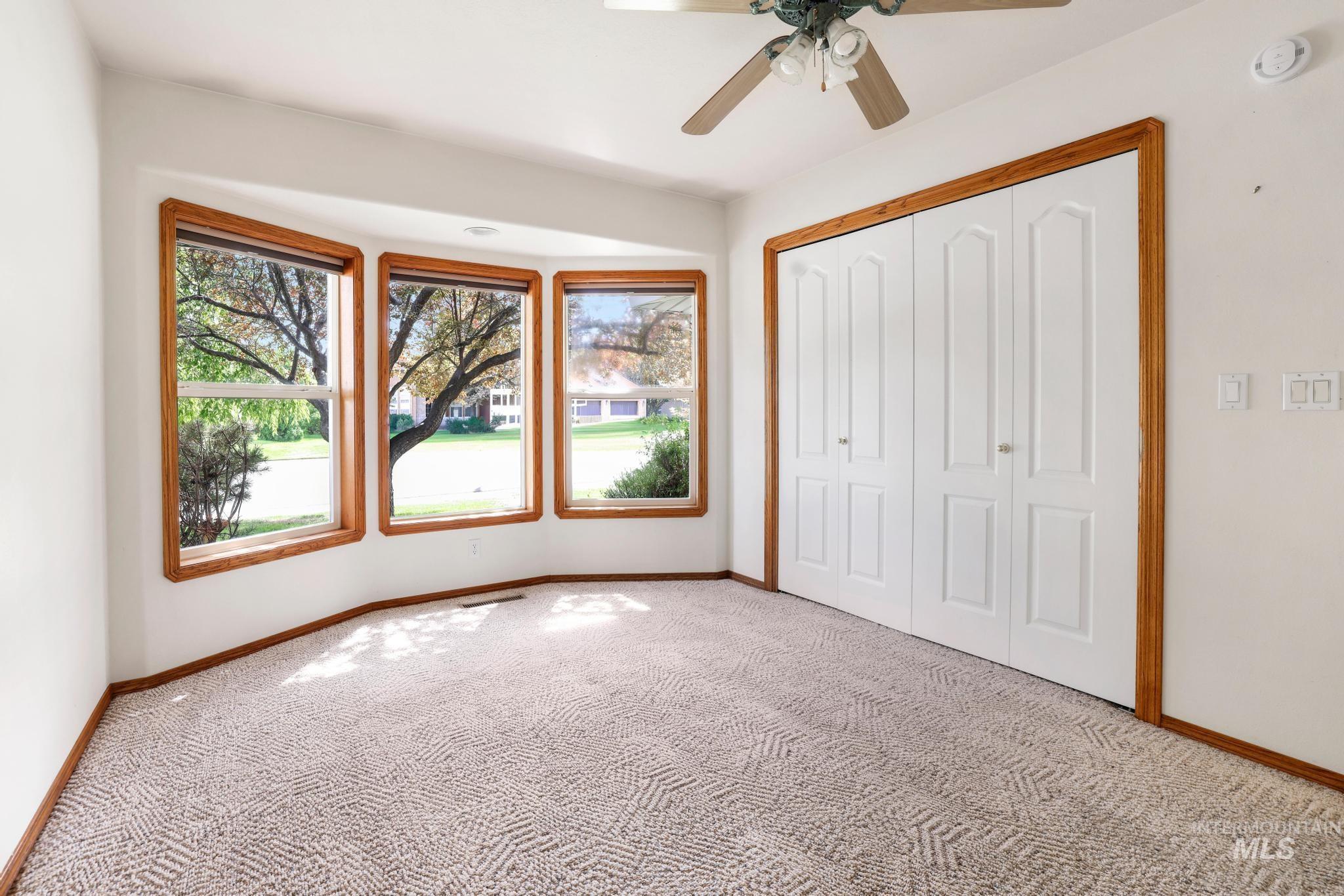 2047 Candlewood Cir, Twin Falls, Idaho 83301, 5 Bedrooms, 3.5 Bathrooms, Residential For Sale, Price $599,000,MLS 98998108