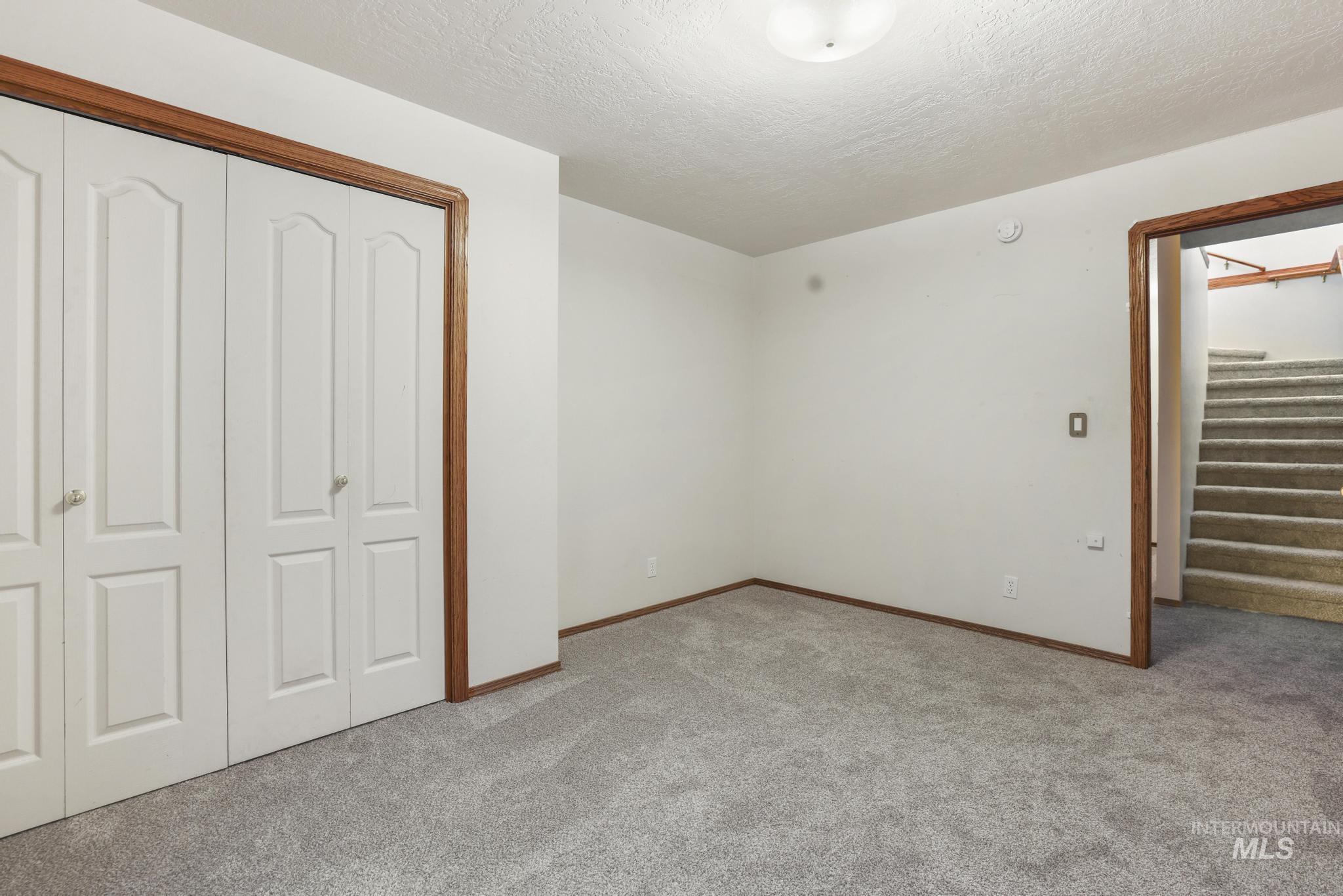 2047 Candlewood Cir, Twin Falls, Idaho 83301, 5 Bedrooms, 3.5 Bathrooms, Residential For Sale, Price $599,000,MLS 98998108