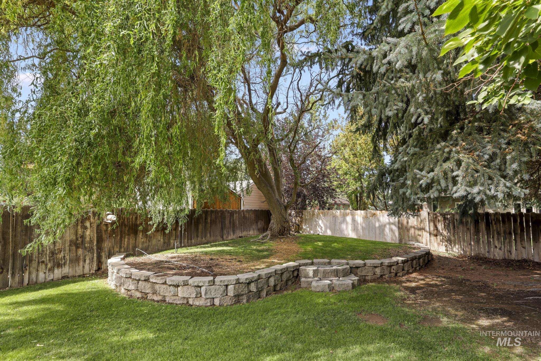 2047 Candlewood Cir, Twin Falls, Idaho 83301, 5 Bedrooms, 3.5 Bathrooms, Residential For Sale, Price $599,000,MLS 98998108